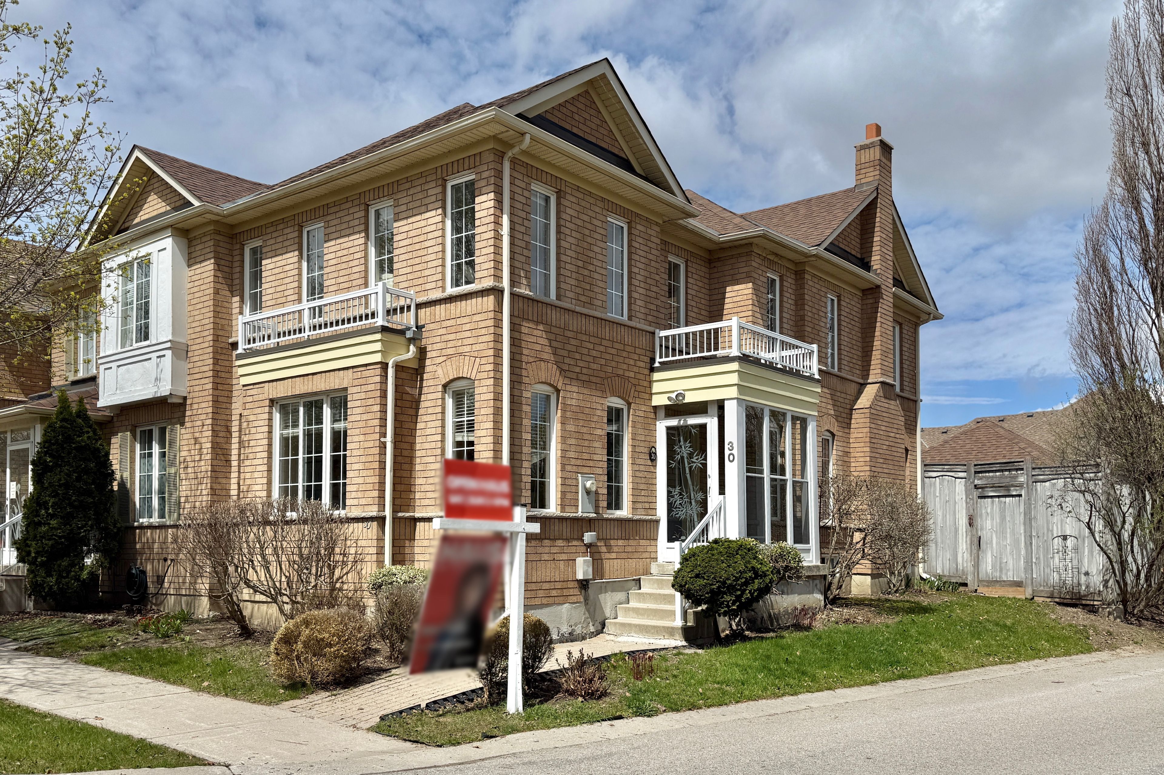 30 Little Angel Road, Markham, On L3r 4x1
