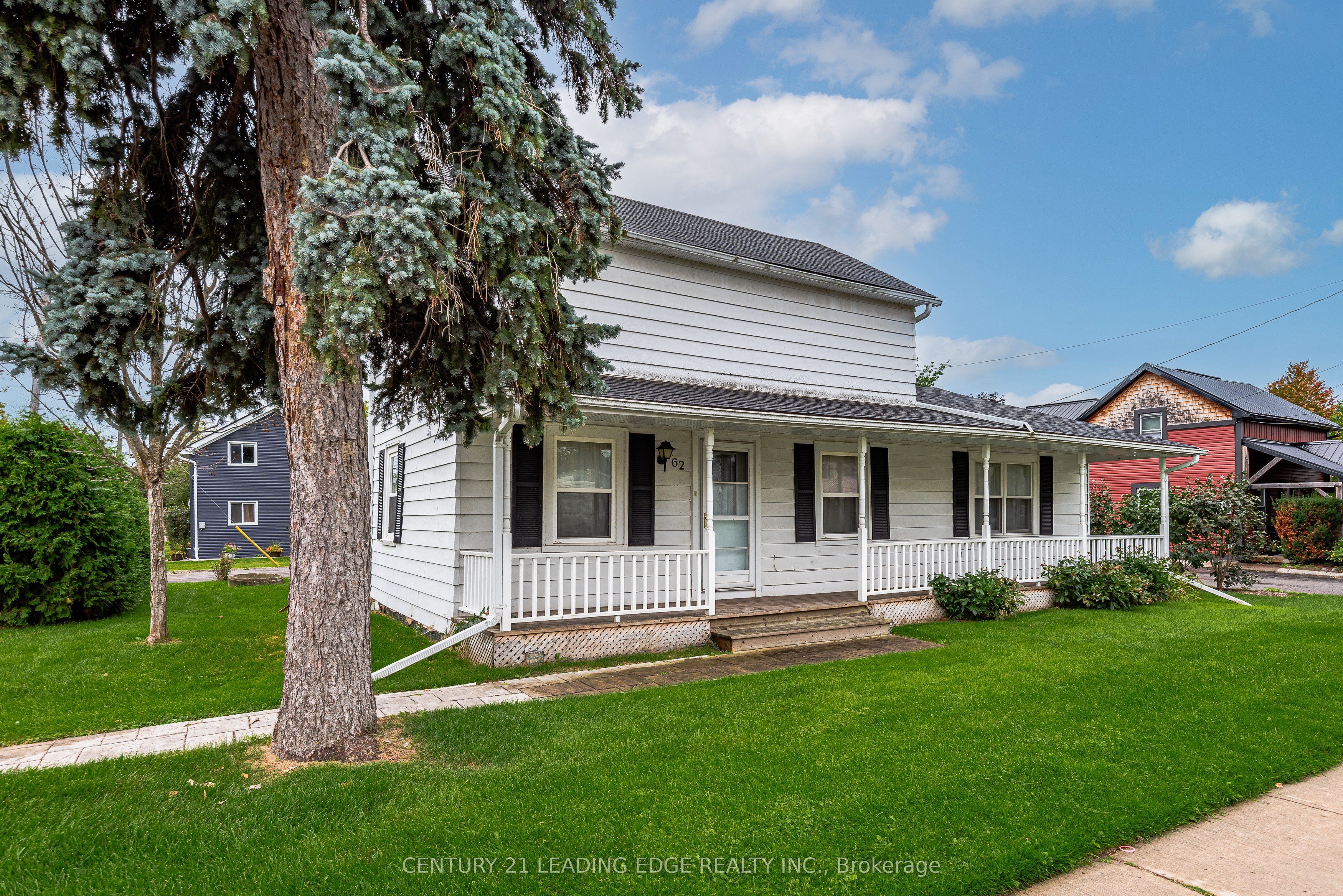 62 North Street, Georgina, On L0e 1r0