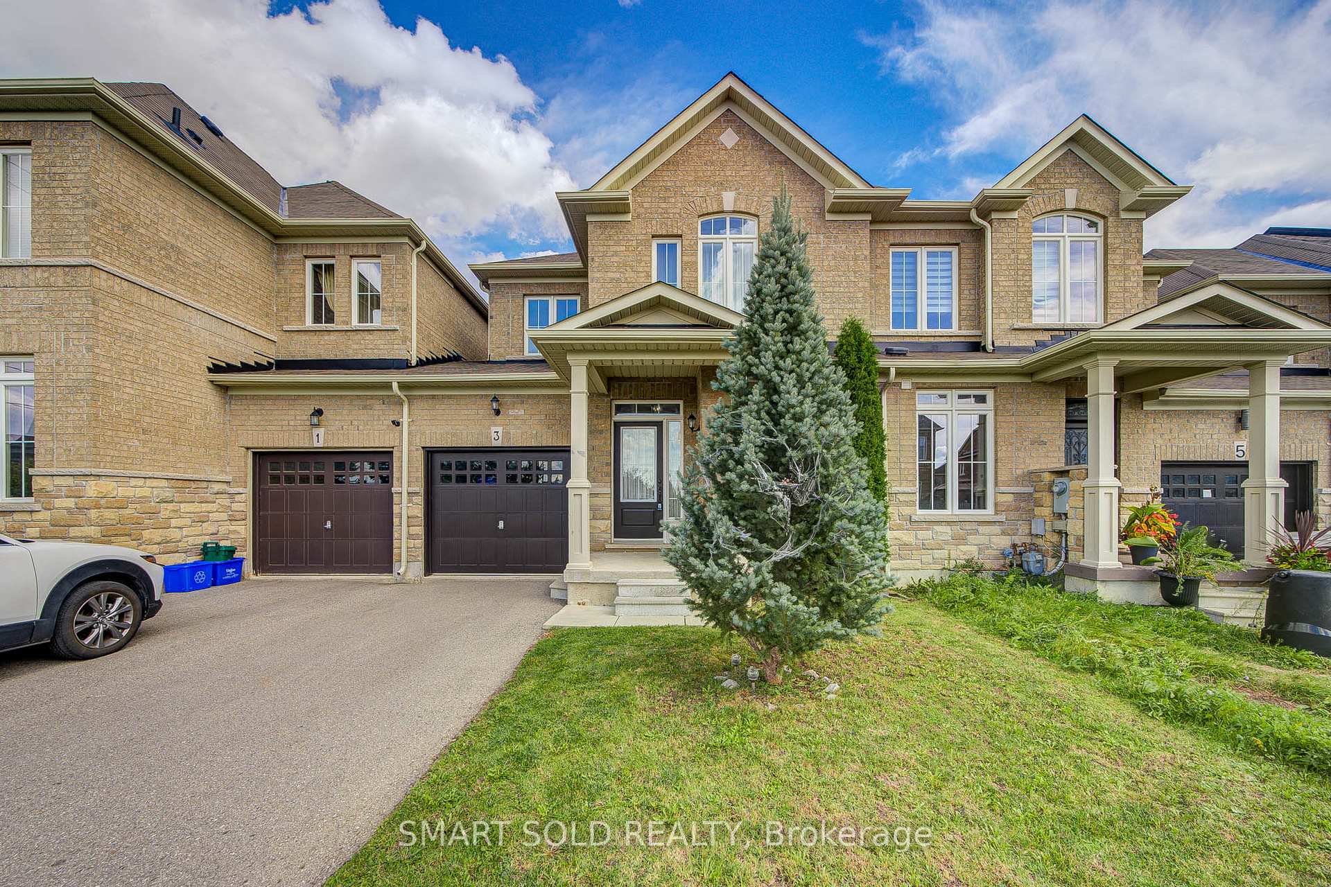 3 Chao Crescent, Richmond Hill, On L4e 0p4