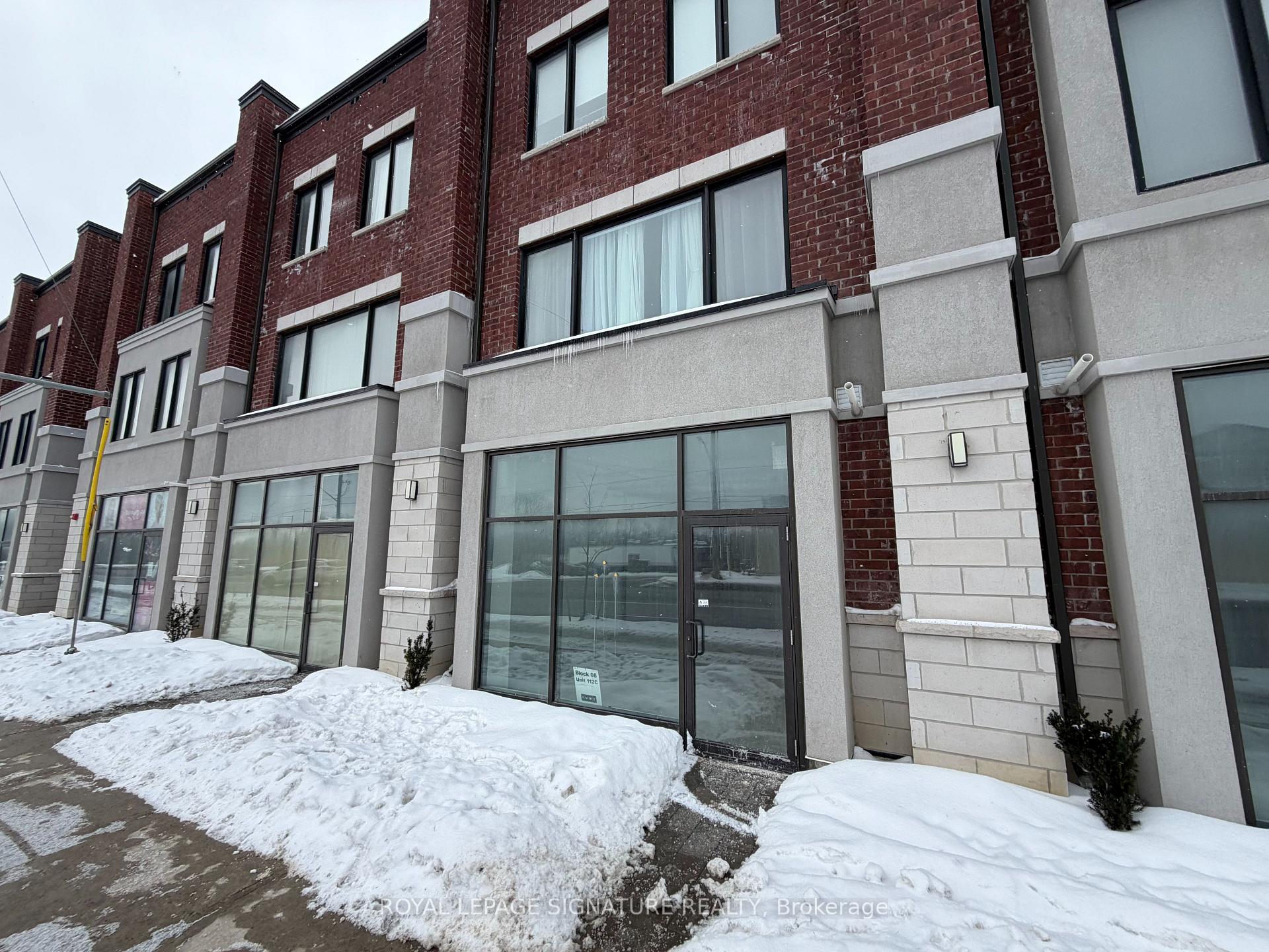 220 Dissette Street 3, Bradford West Gwillimbury, On L3z 3g8