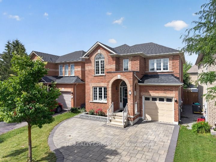 86 Beare Trail, Newmarket, On L3x 3b3