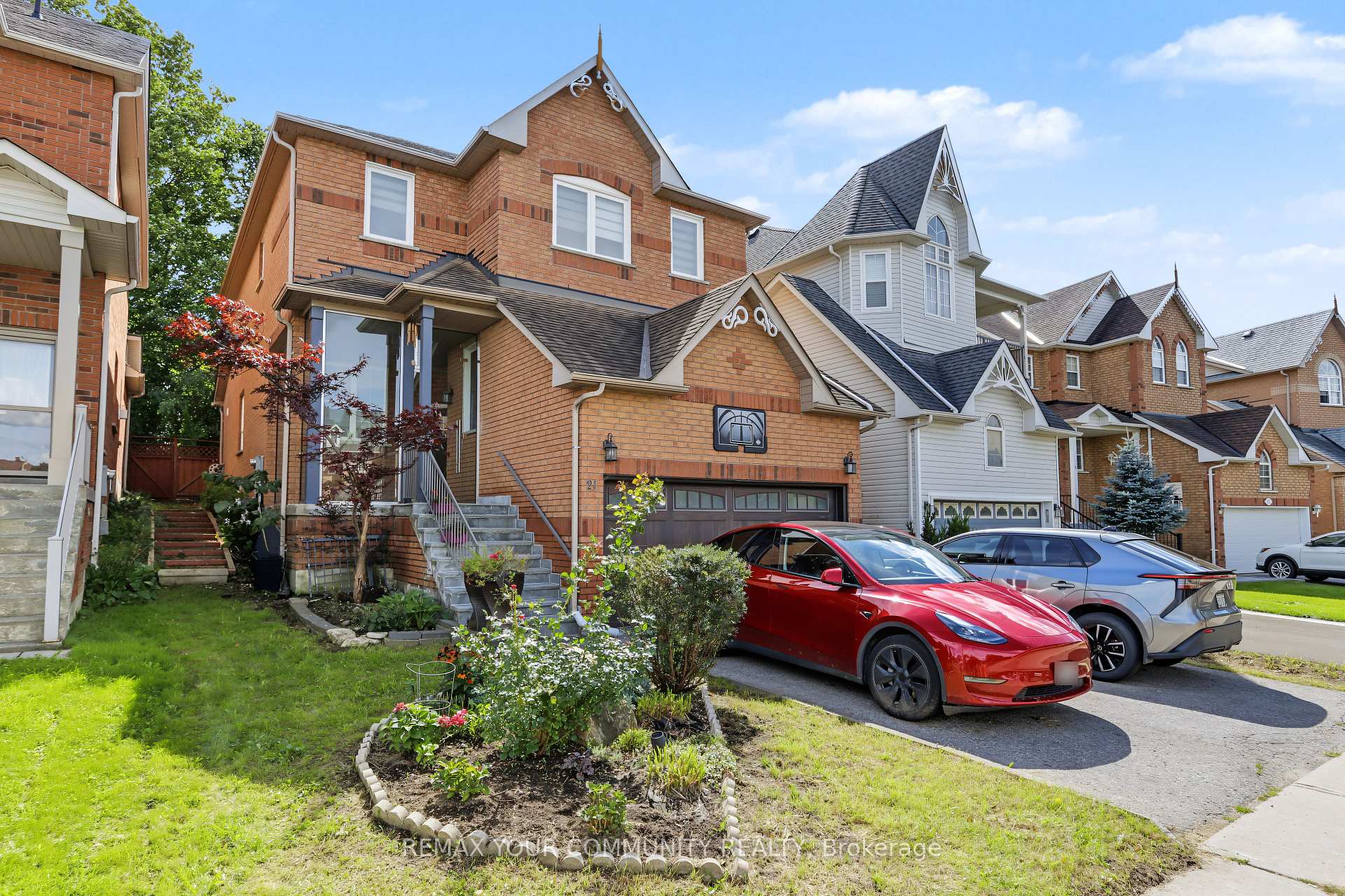 21 English Oak Drive, Richmond Hill, On L4e 3w1