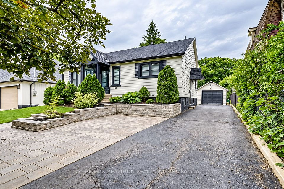 101 Arnold (Main) Crescent, Richmond Hill, On L4c 3r7