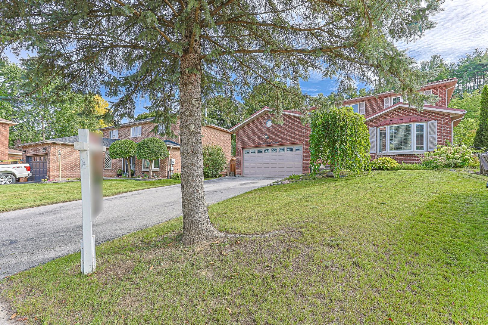 21 Mcquaid Court, East Gwillimbury, On L9n 1e8