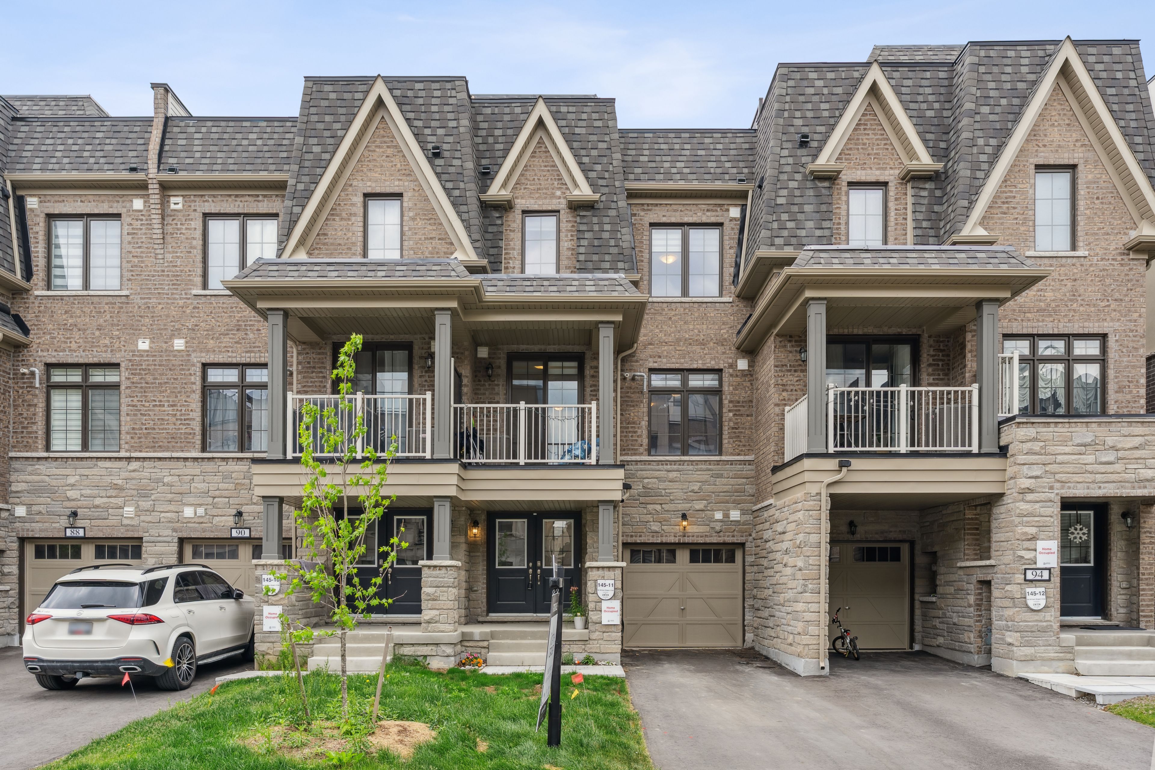 92 William Shearn Crescent, Markham, On L6c 3j4