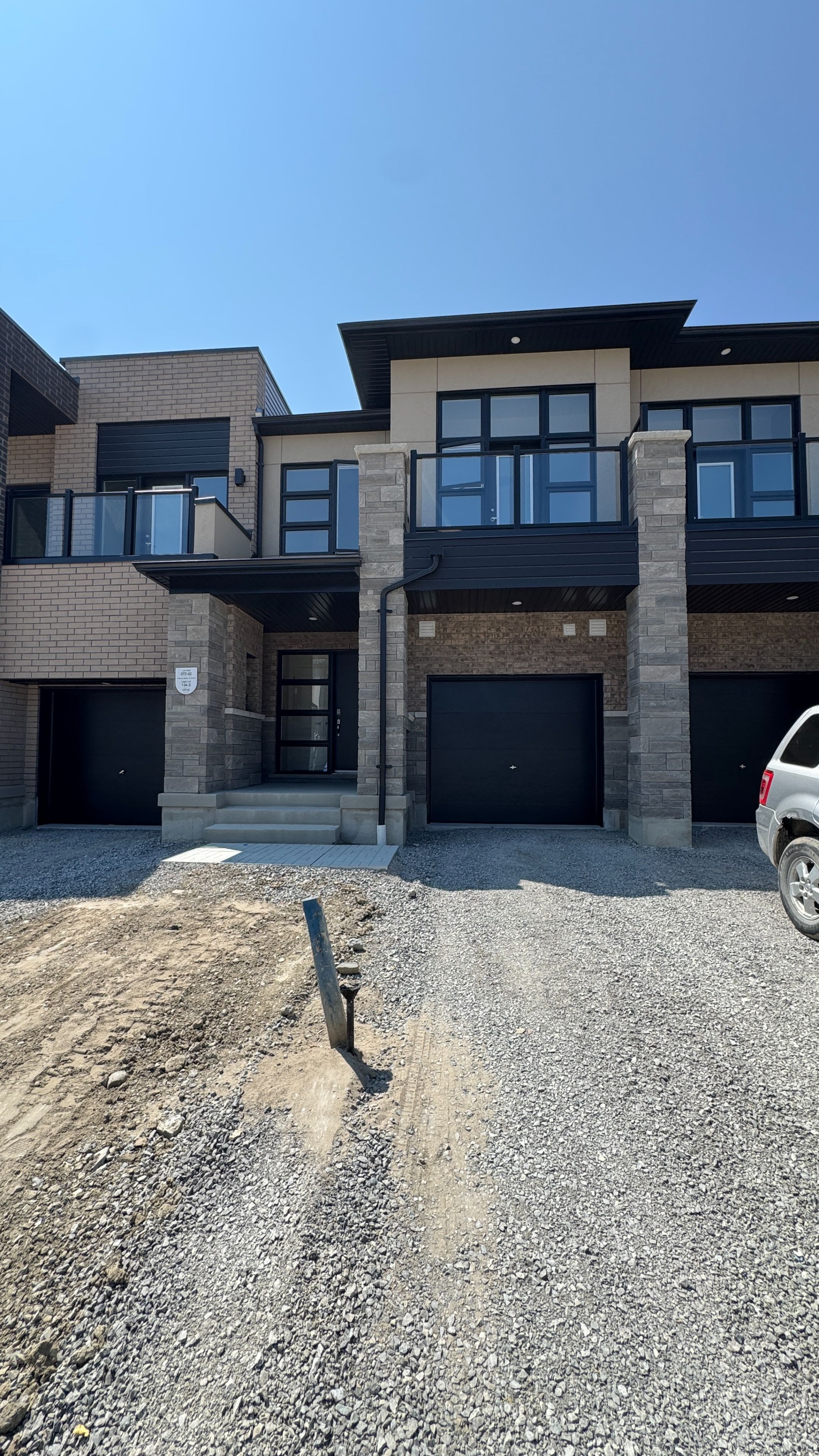 6 Harvey Bunker Crescent, Markham, On L6c 3k3