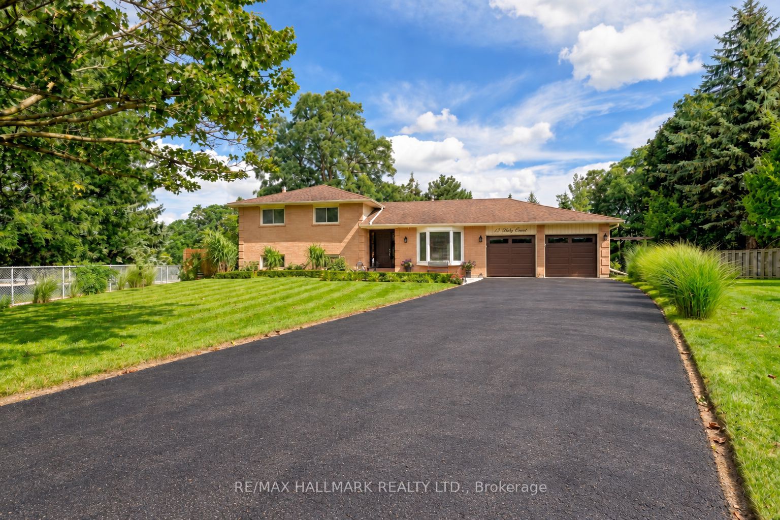 13 Toby Court, East Gwillimbury, On L9n 1k3