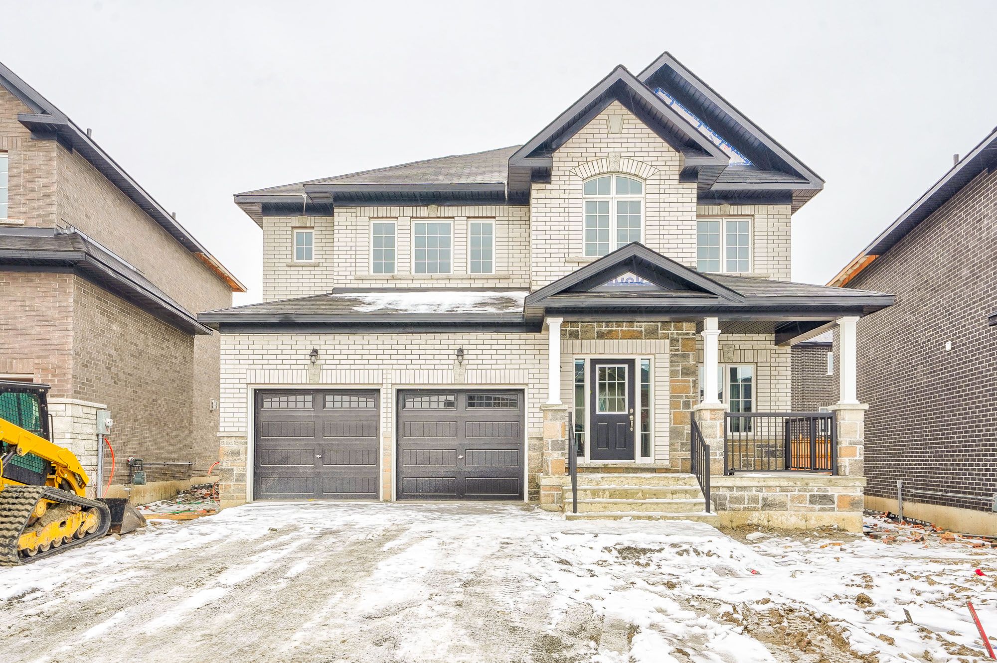11 Dawn Blossom Drive, Georgina, On L4p 2g6