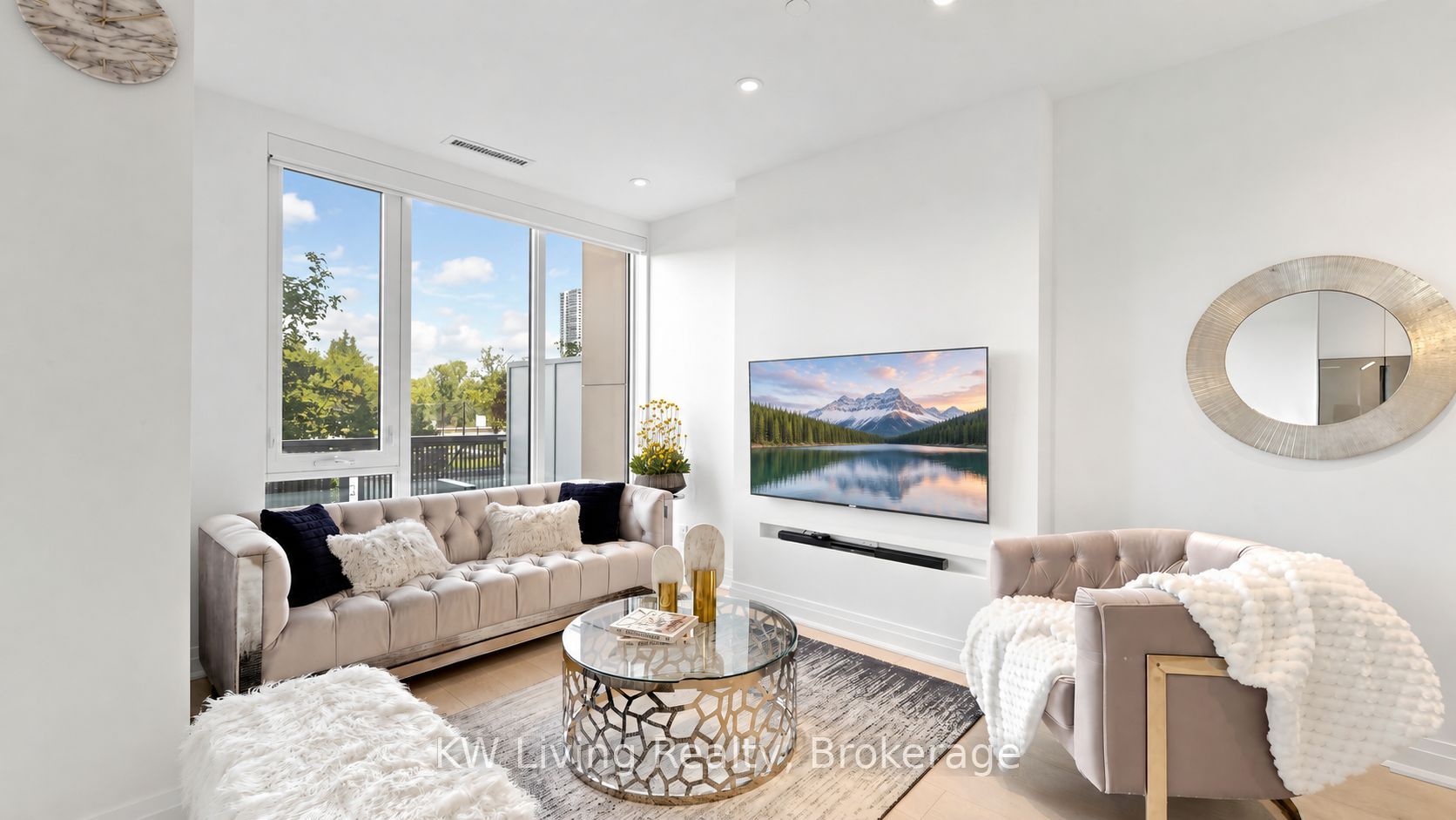 10 Rouge Valley Drive W 105a, Markham, On L6g 0g9