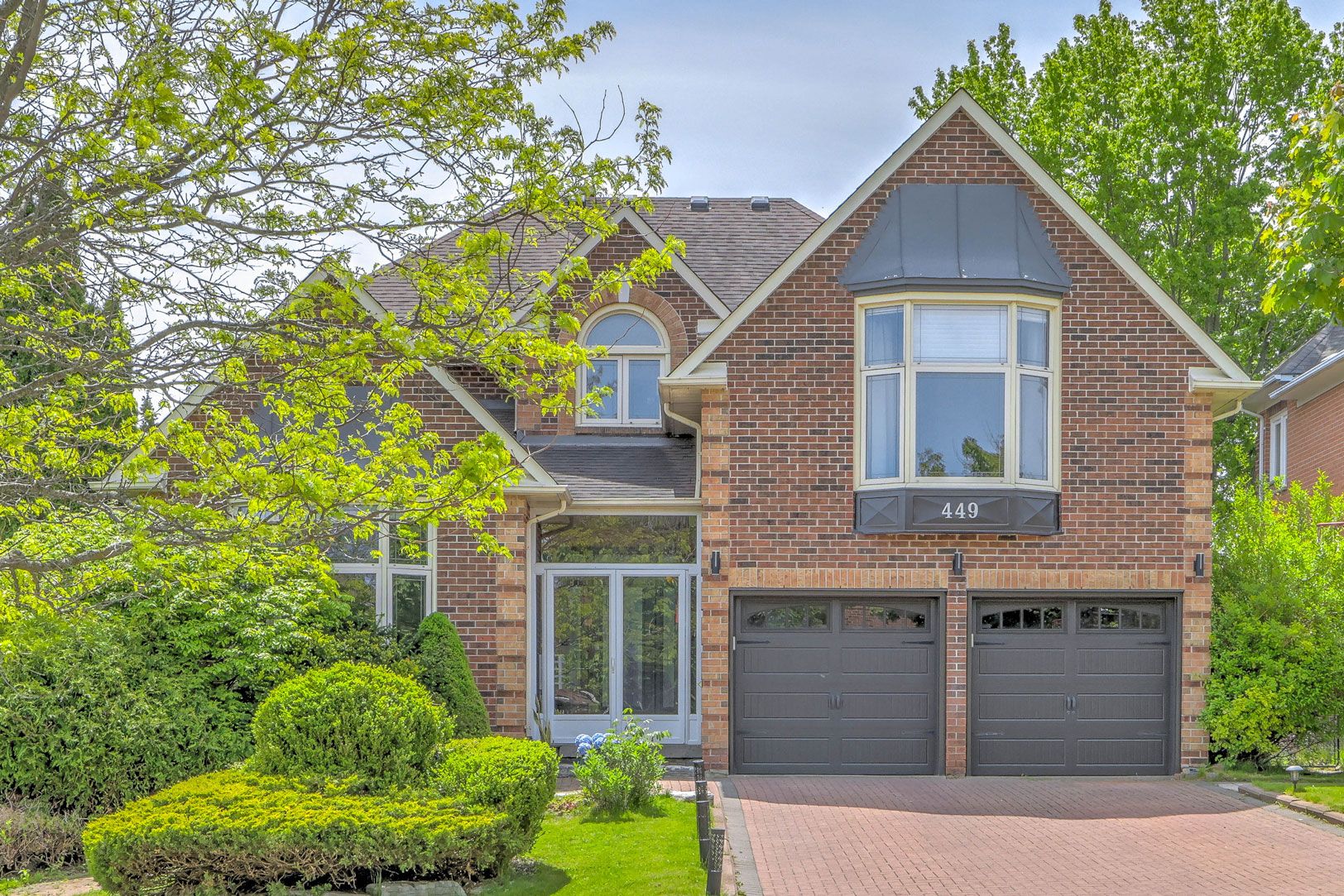 449 Alex Doner Drive, Newmarket, On L3x 1c3