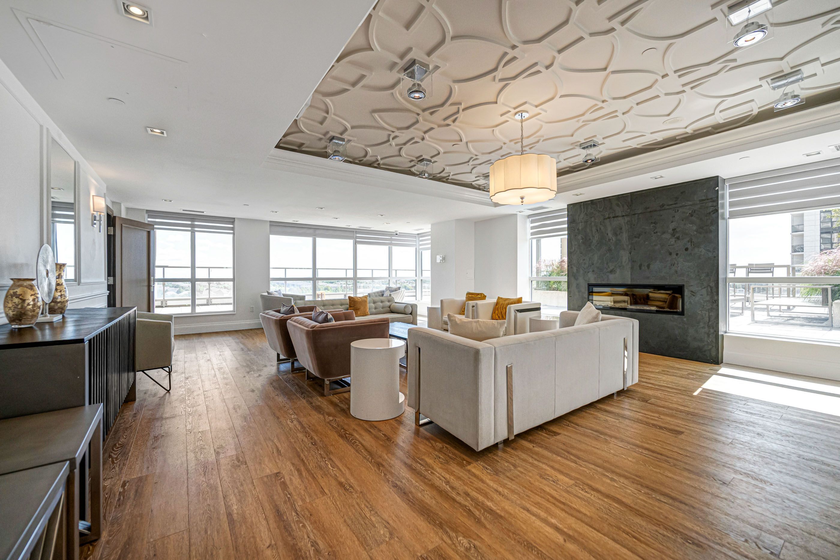 9560 Markham Road 318, Markham, On L6e 0t9