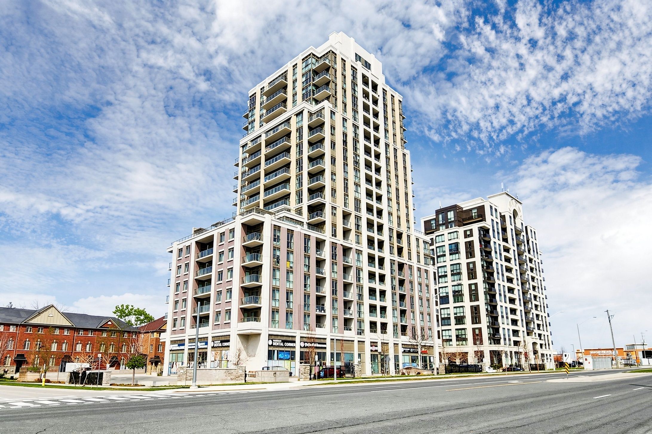 9560 Markham Road 1103, Markham, On L6e 0t9