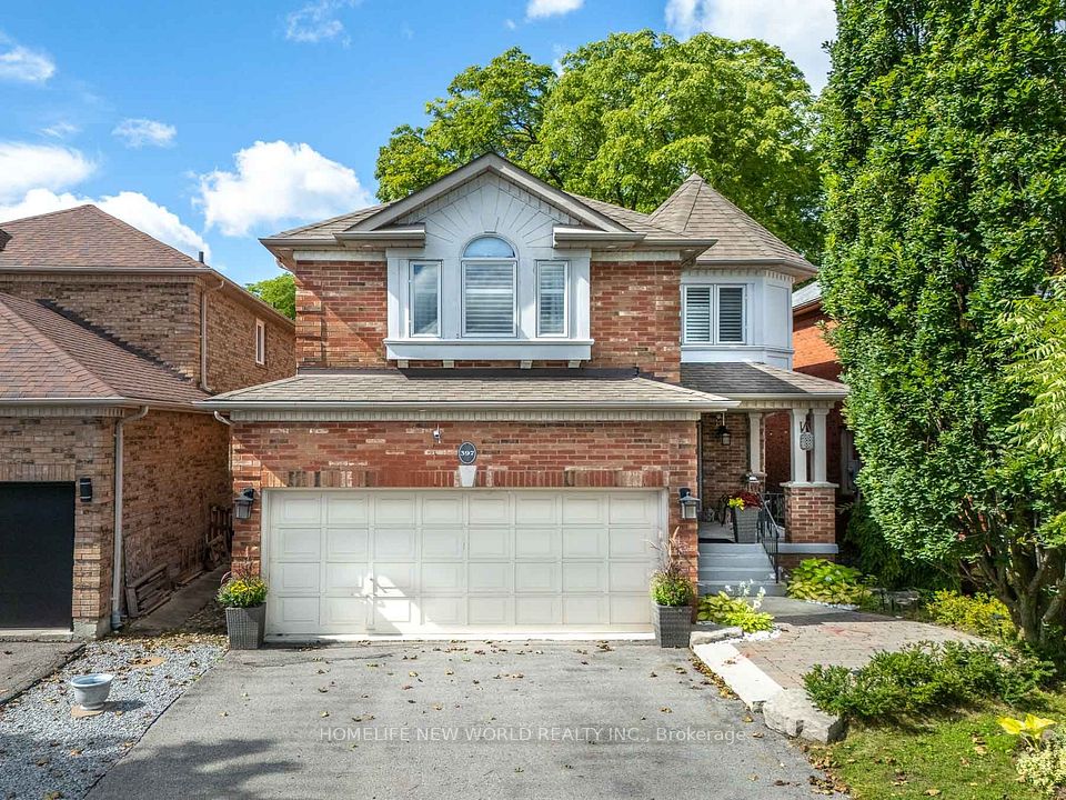 397 Hewitt Circle, Newmarket, On L3x 2l8