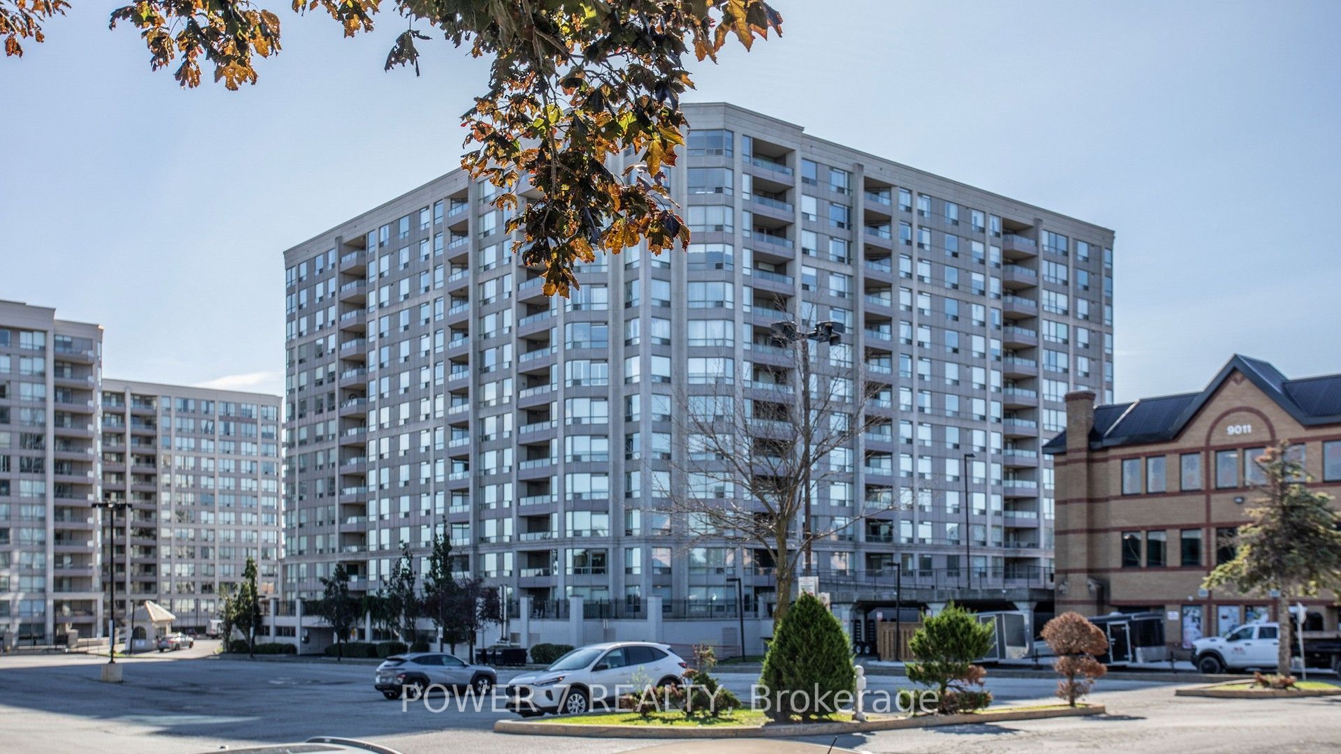 9015 Leslie Street Lph18, Richmond Hill, On L4b 4j8