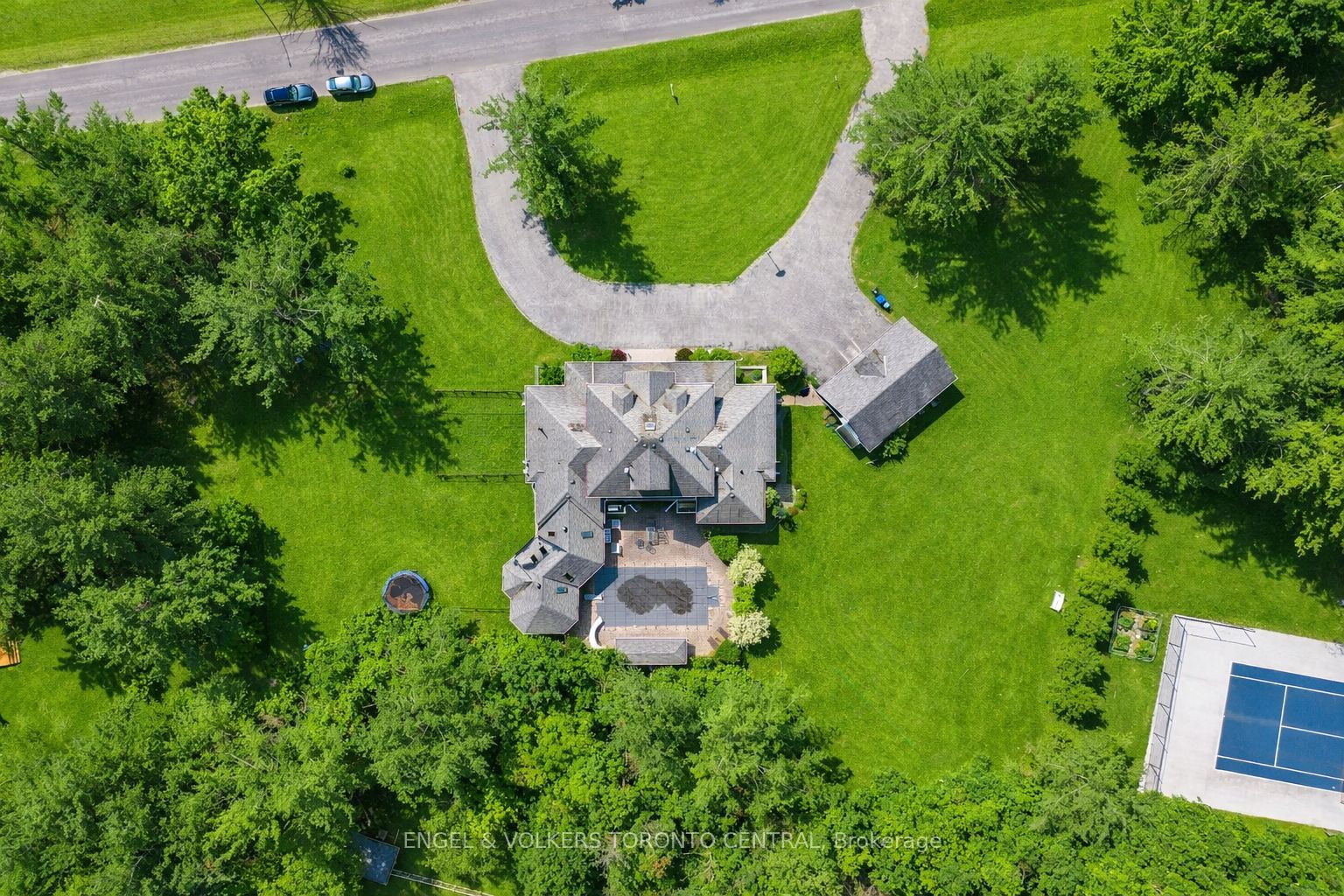 1946 Wilkinson Street, Innisfil, On L9s 1x3