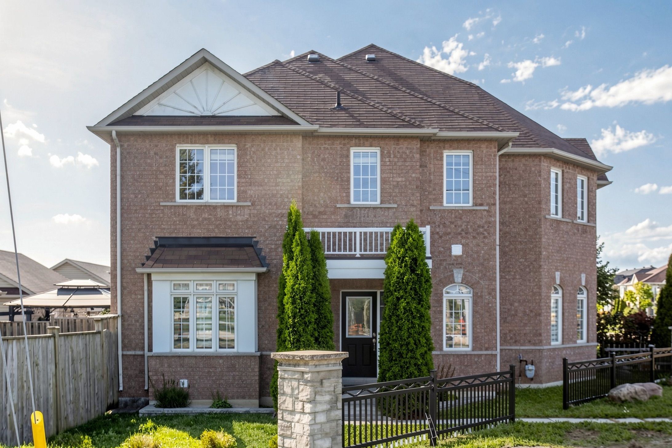 2417 Bur Oak Avenue, Markham, On L6e 1j6