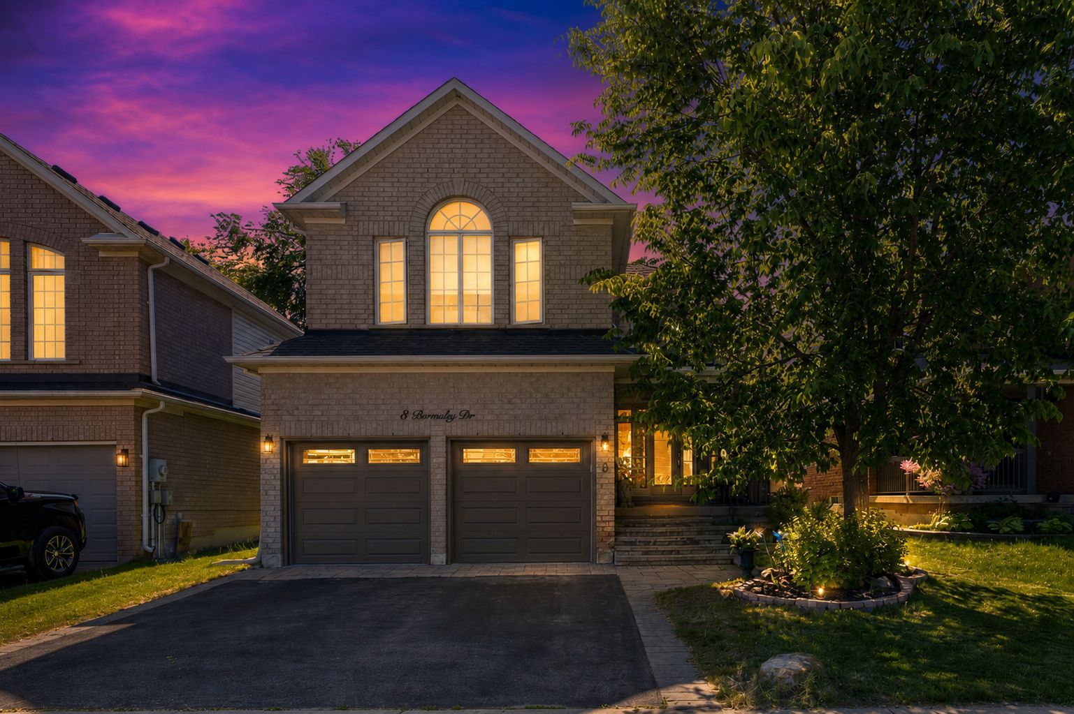 8 Burnaby Drive, Georgina, On L4p 3z1