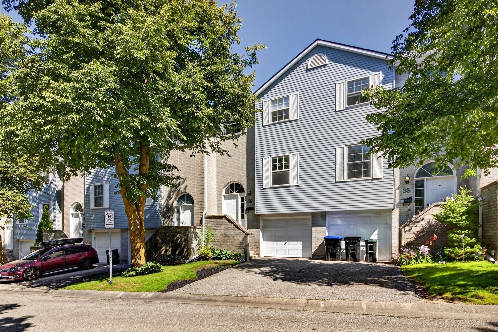 39 Harmony Circle, Bradford West Gwillimbury, On L3z 2t9