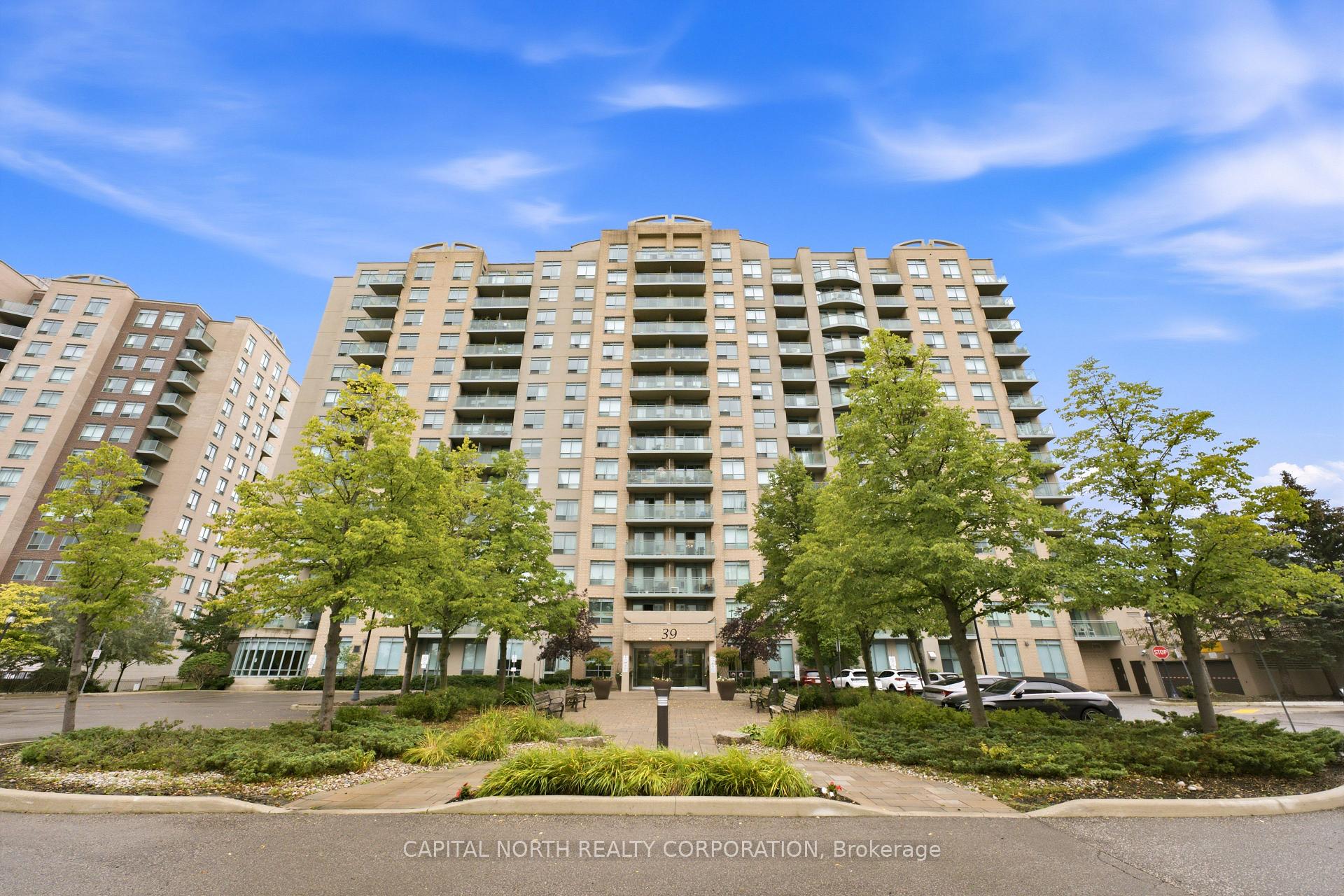 39 Oneida Crescent 711, Richmond Hill, On L4b 4t9