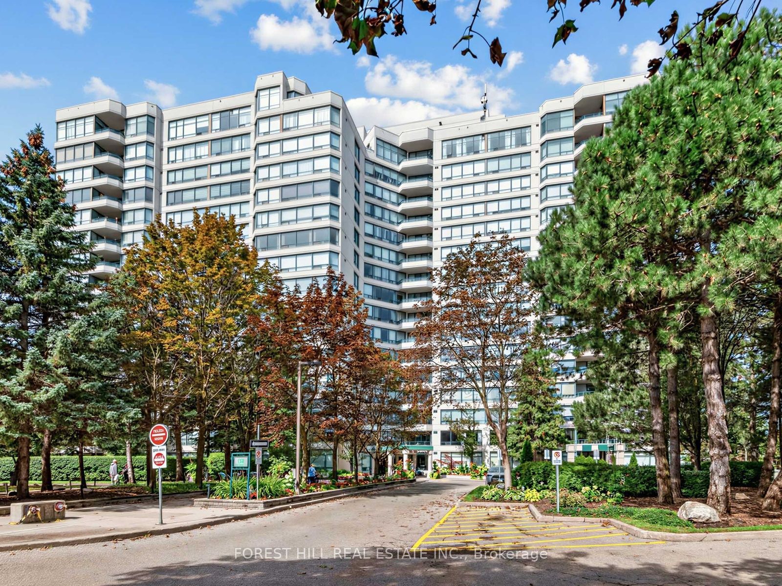 120 Promenade Circle 1110, Vaughan, On L4j 7w9