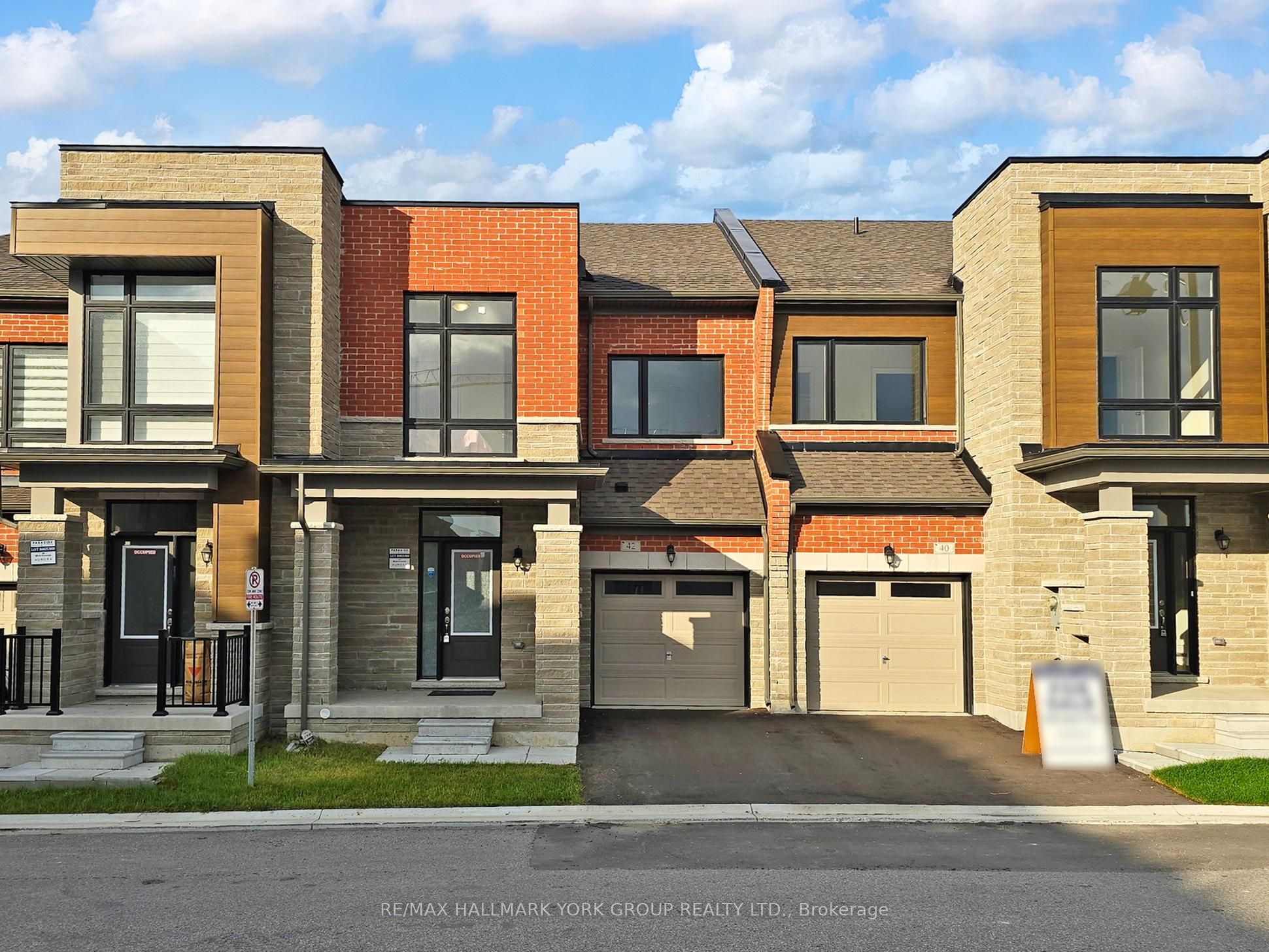42 Blick Crescent, Aurora, On L4g 4a6