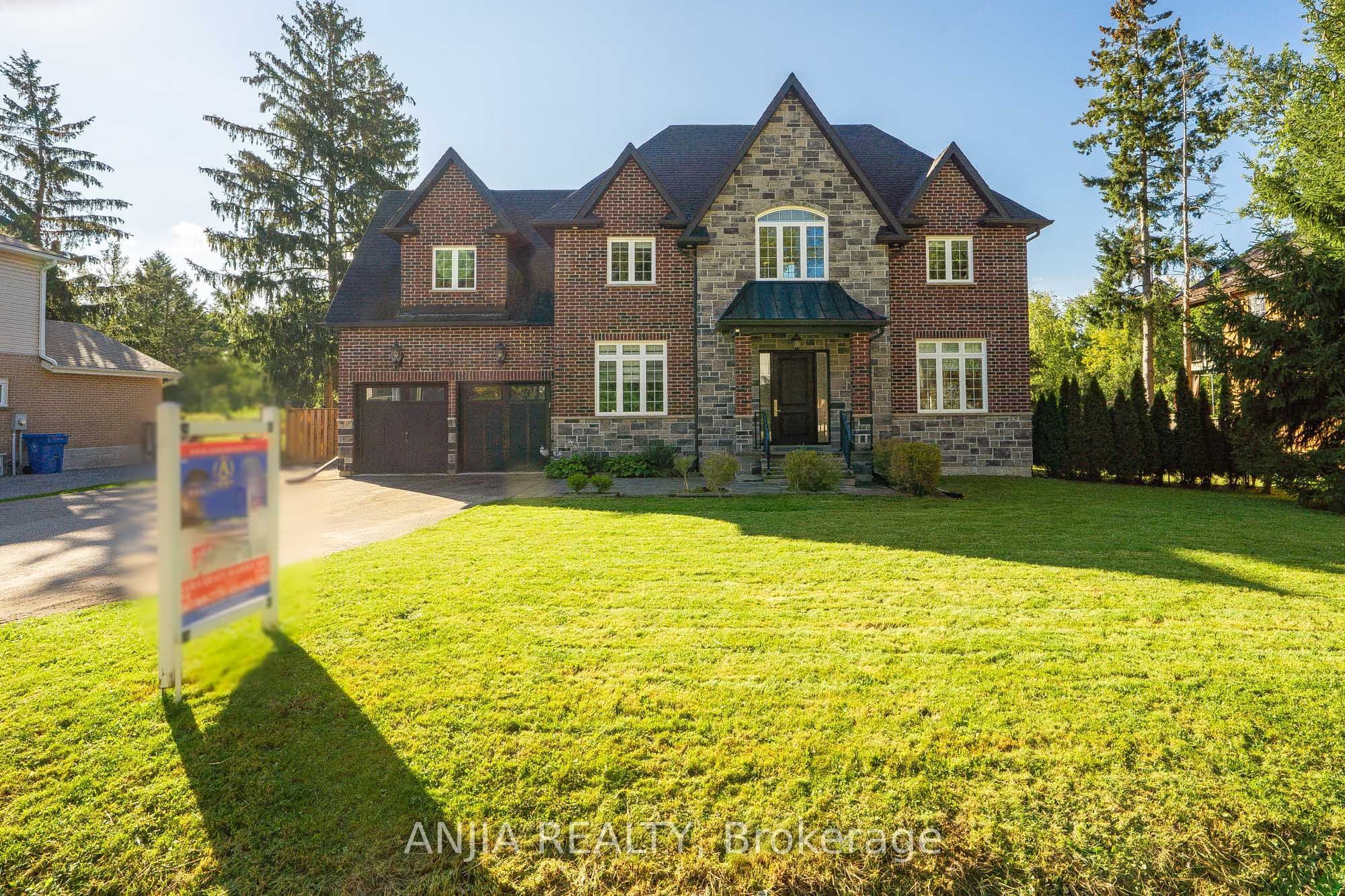 41 Valley Road, Whitchurch-Stouffville, On L4a 2x7