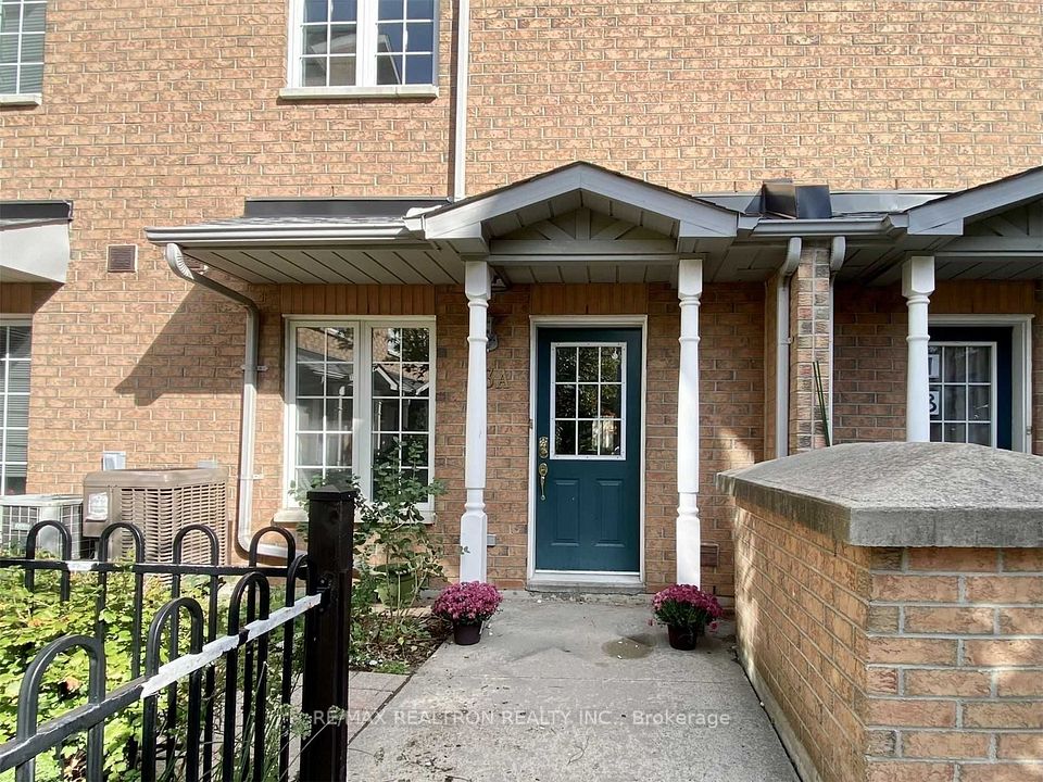 1 Alpen Way 13a, Markham, On L3r 4g2