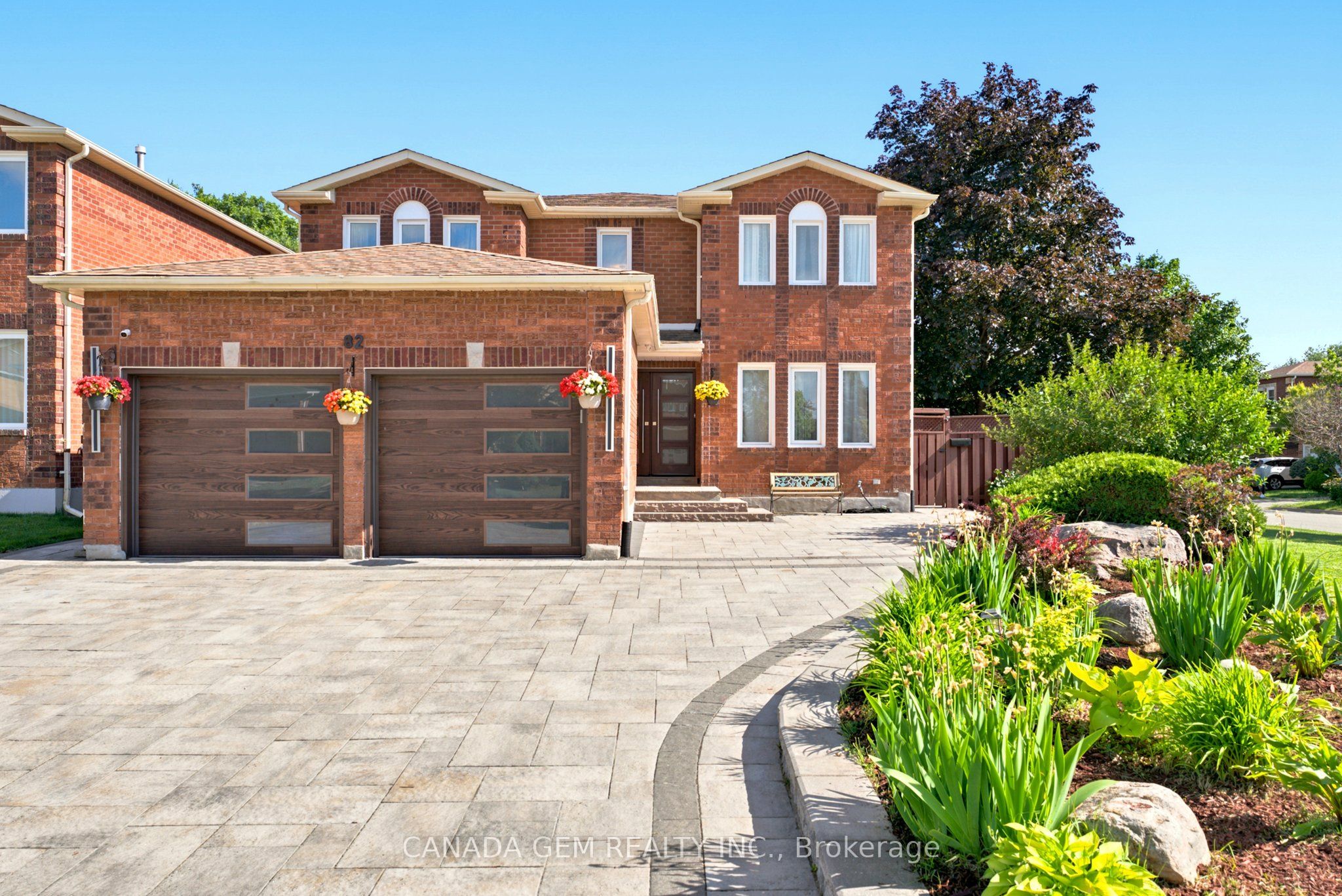 82 Justus Drive, Richmond Hill, On L4c 0a1