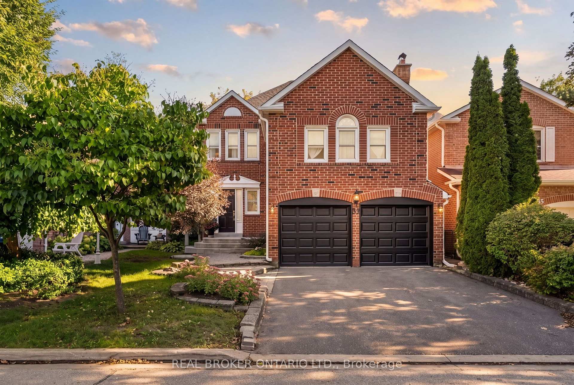 37 Jessica Gardens, Vaughan, On L4j 3g1