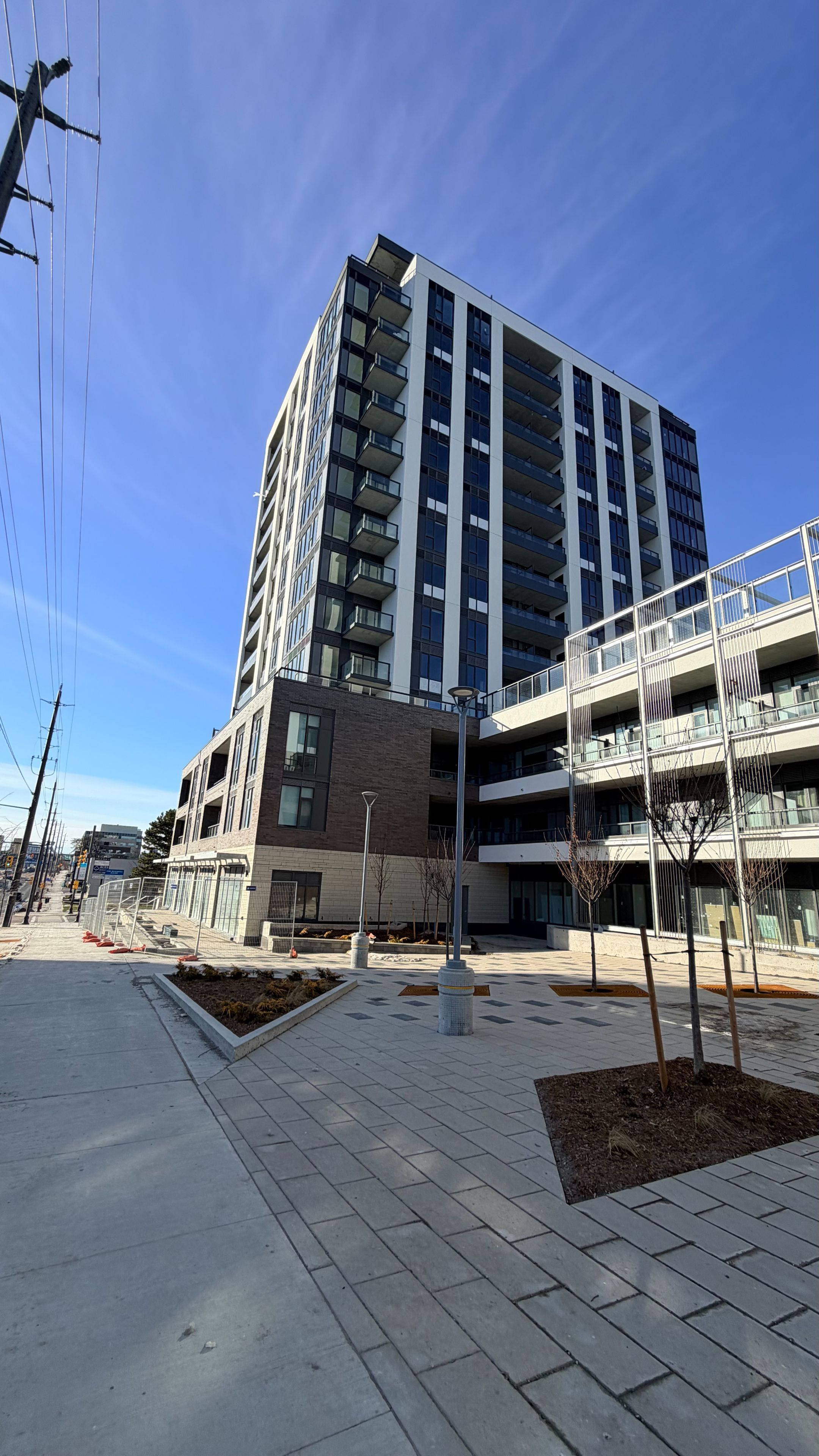 705 Davis Drive 907, Newmarket, On L3y 2r2