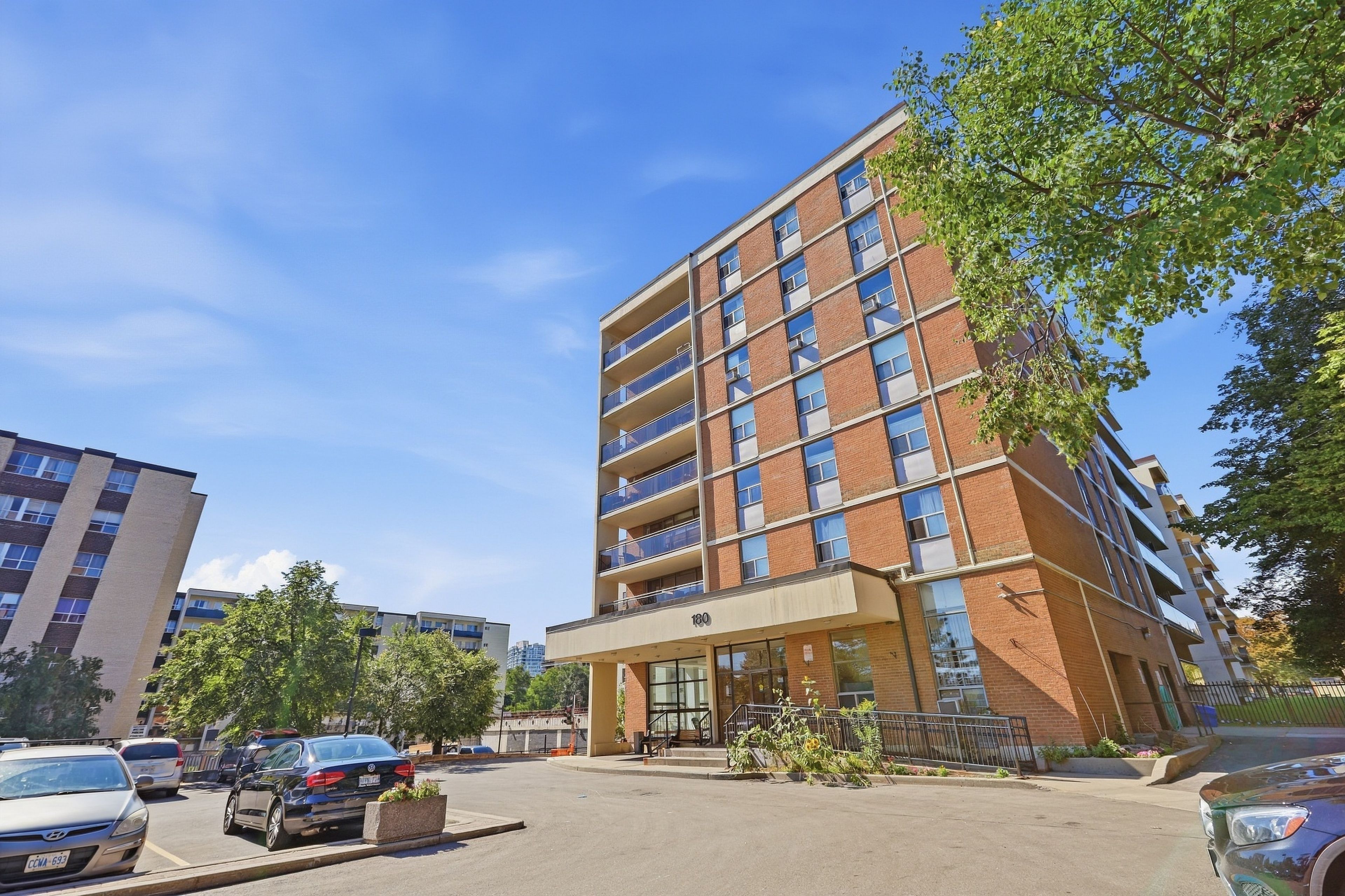 180 Dudley Avenue 302, Markham, On L3t 4x2