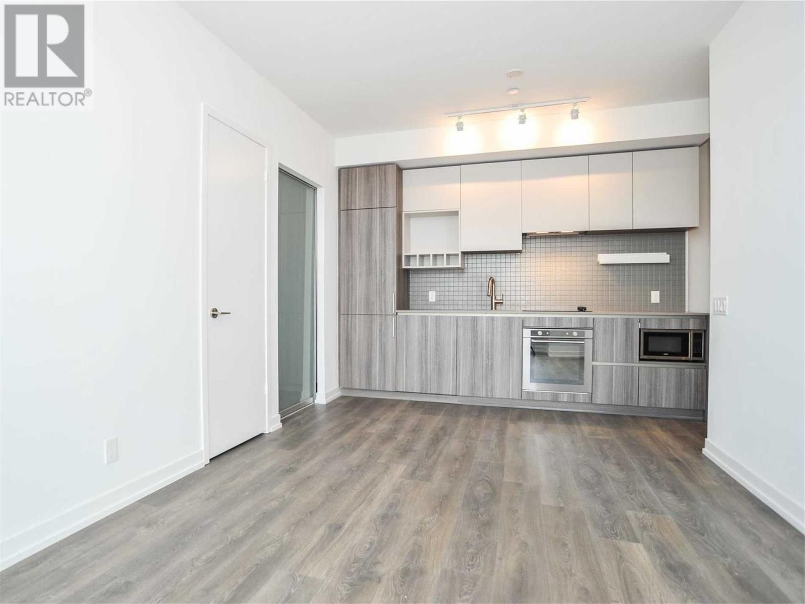 898 Portage Parkway 4012, Vaughan, On L4k 0j7