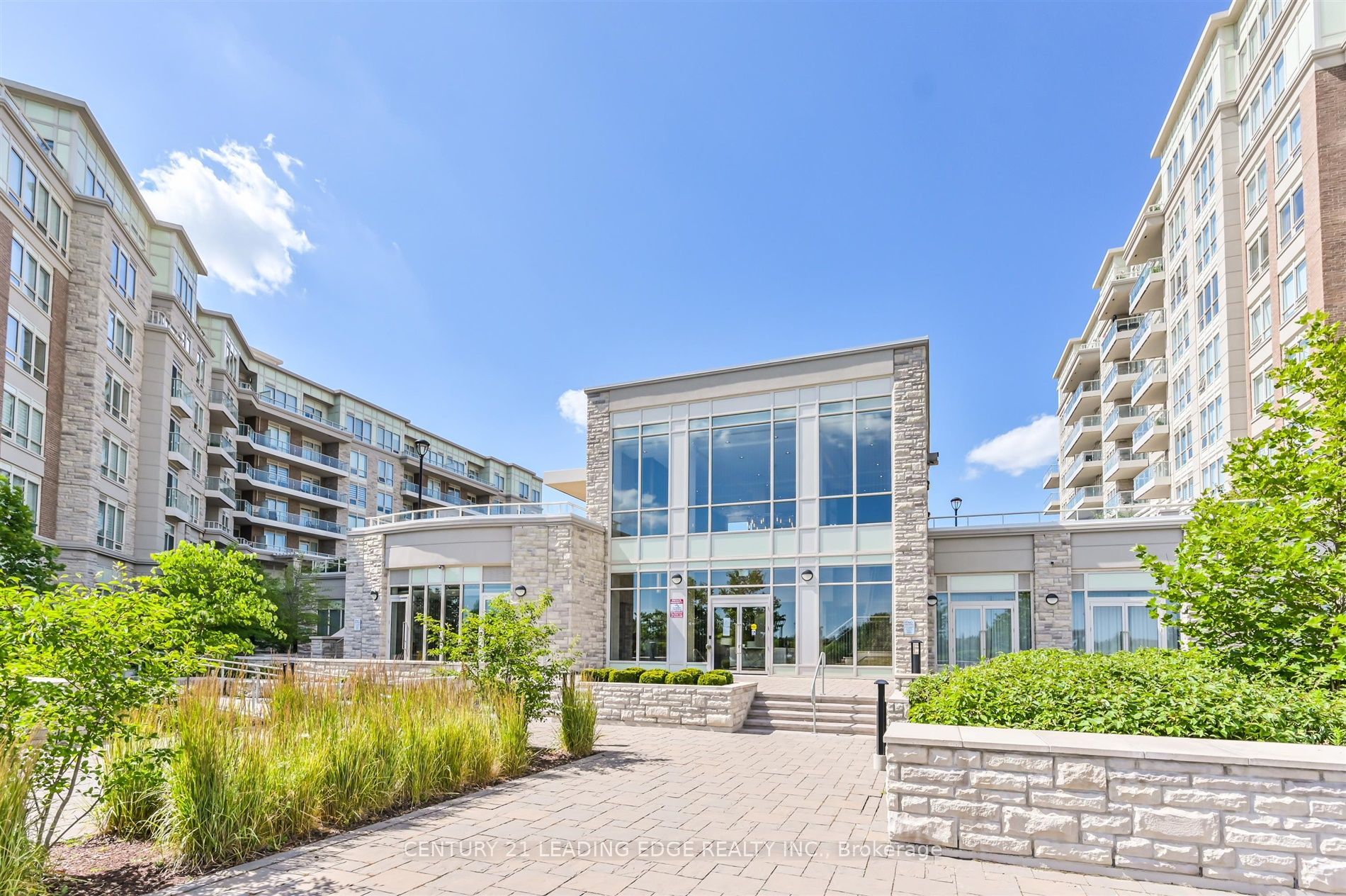9 Stollery Pond Crescent 210, Markham, On L6c 0k1