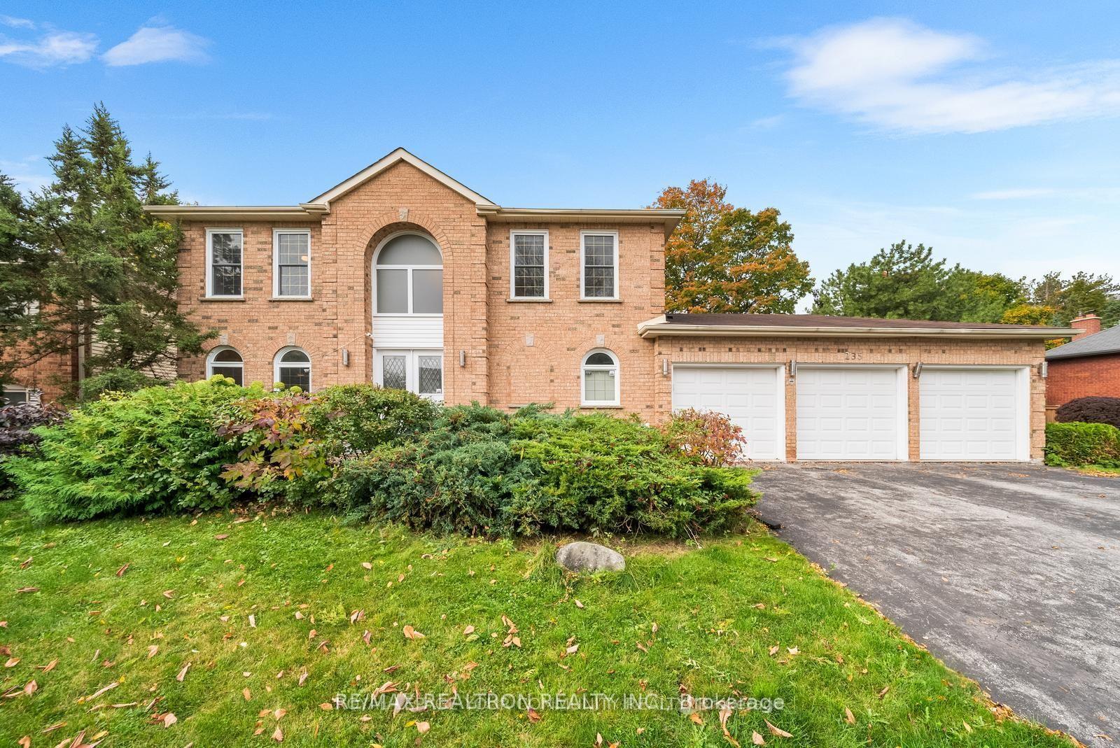 235 Kemano Road, Aurora, On L4g 5z1