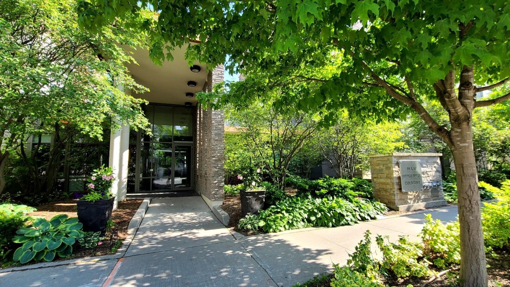 57 Upper Duke Crescent 512, Markham, On L6g 0b8