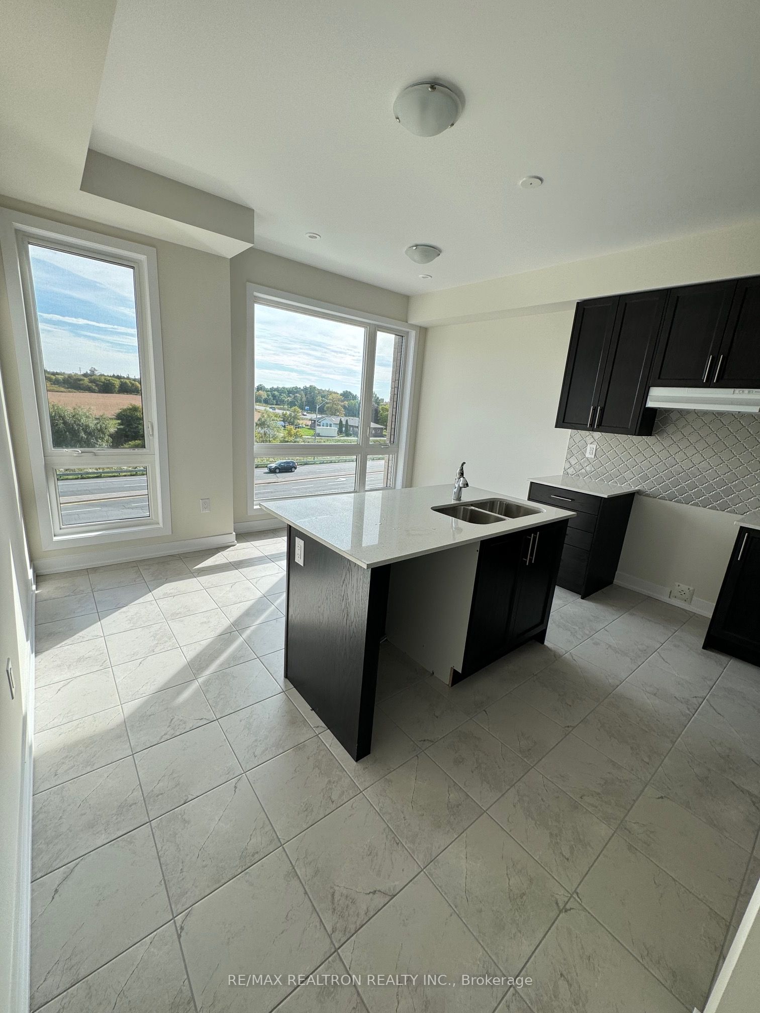 43 Mikayla Lane, Markham, On L6b 1r1