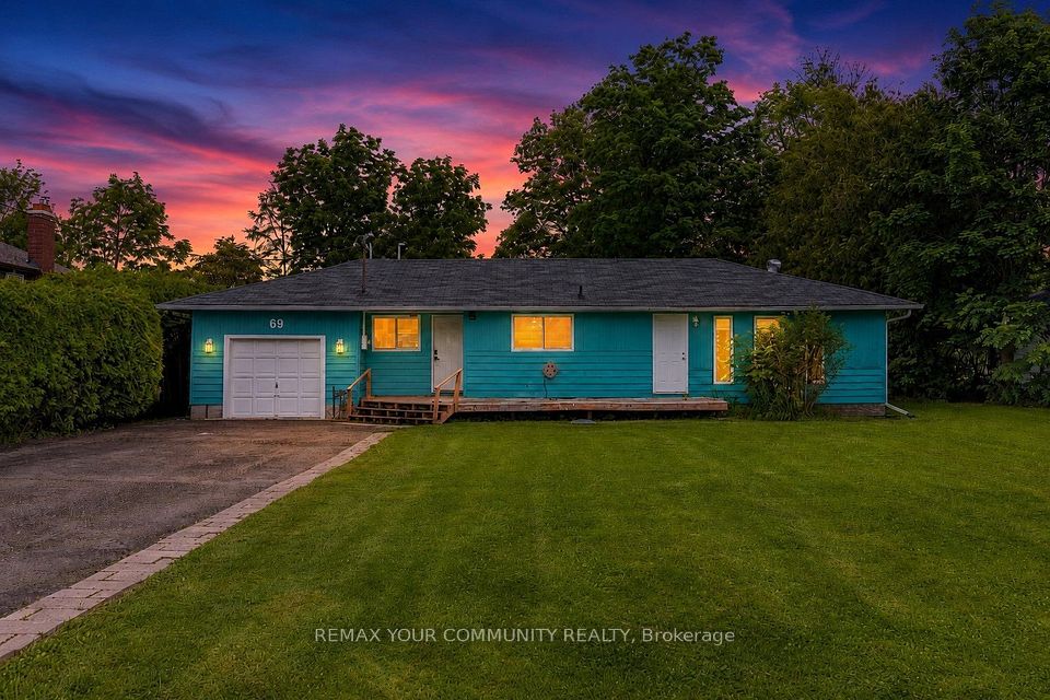 69 Virginia Boulevard, Georgina, On L0e 1r0