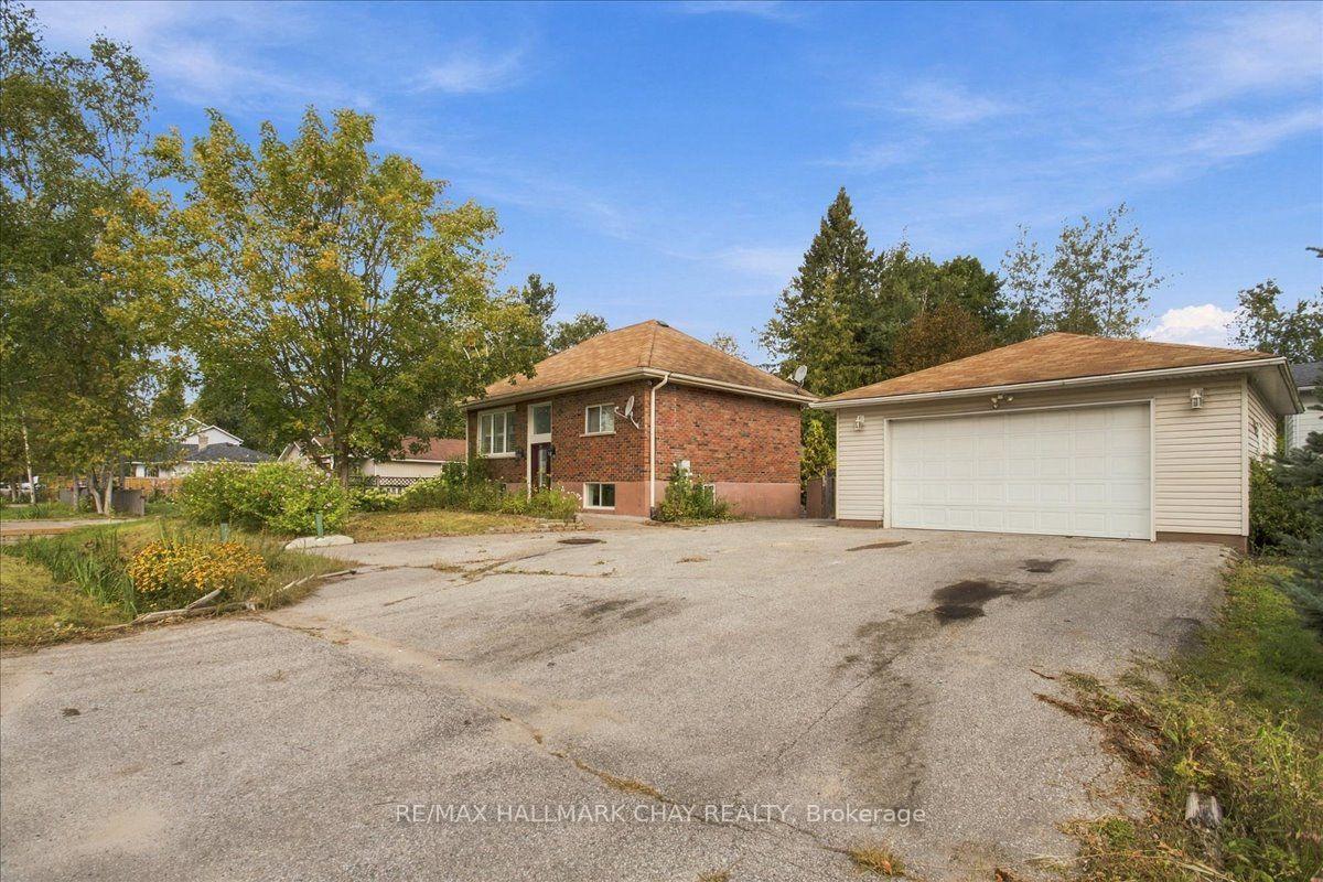 848 Lebanon Drive, Innisfil, On L9s 2c4