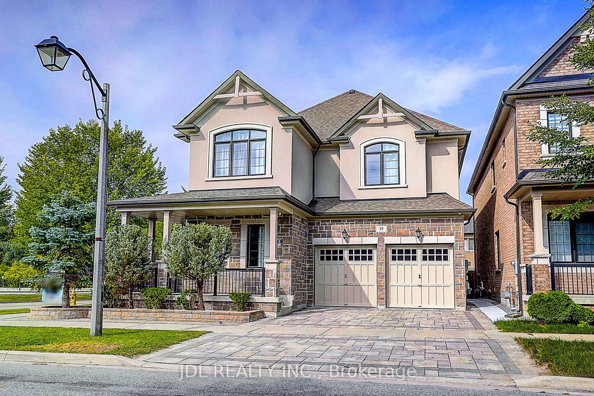 39 Jeffrey Nihda Crescent, Markham, On L6e 0k5