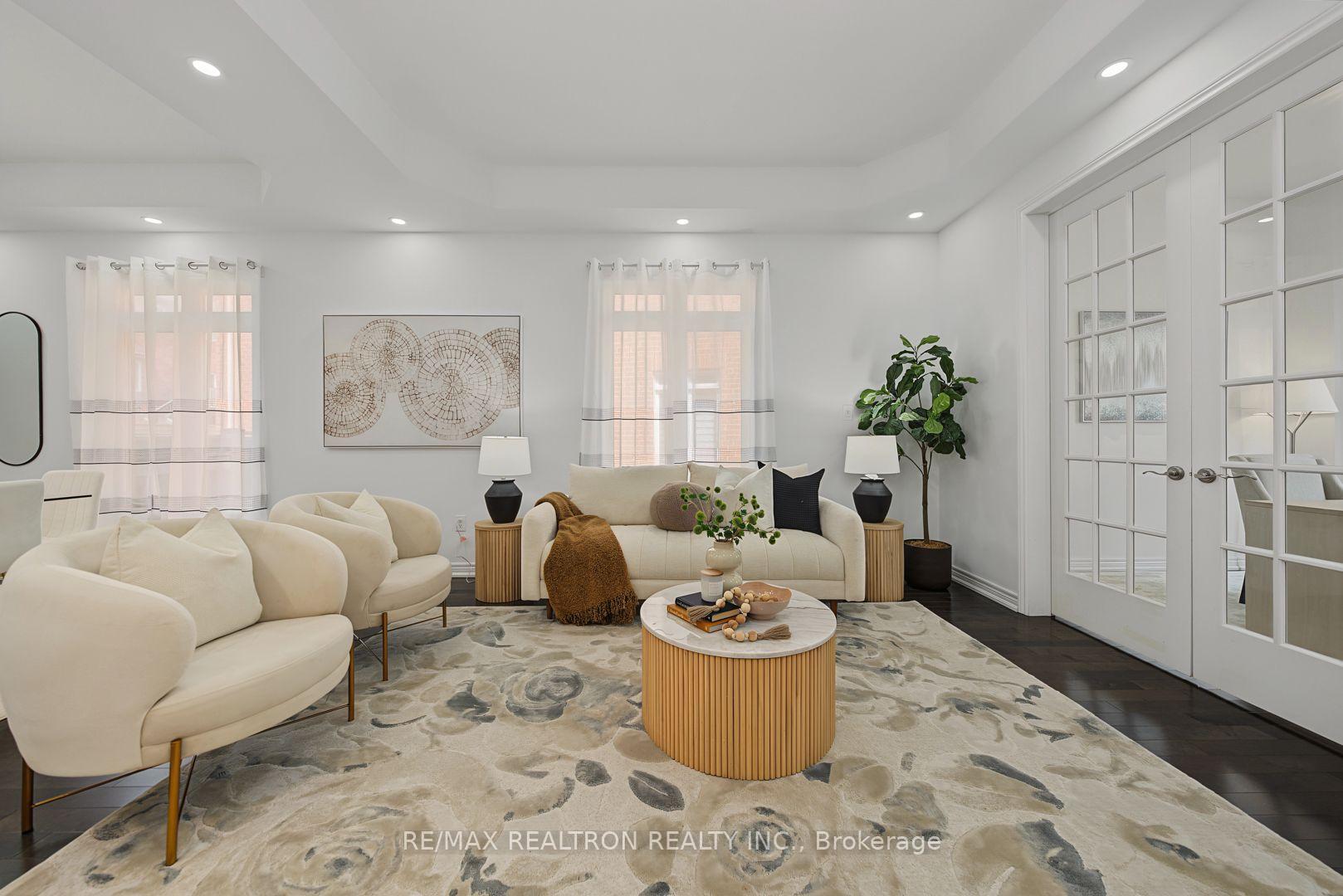 28 Brightside Avenue, Richmond Hill, On L4e 0p6