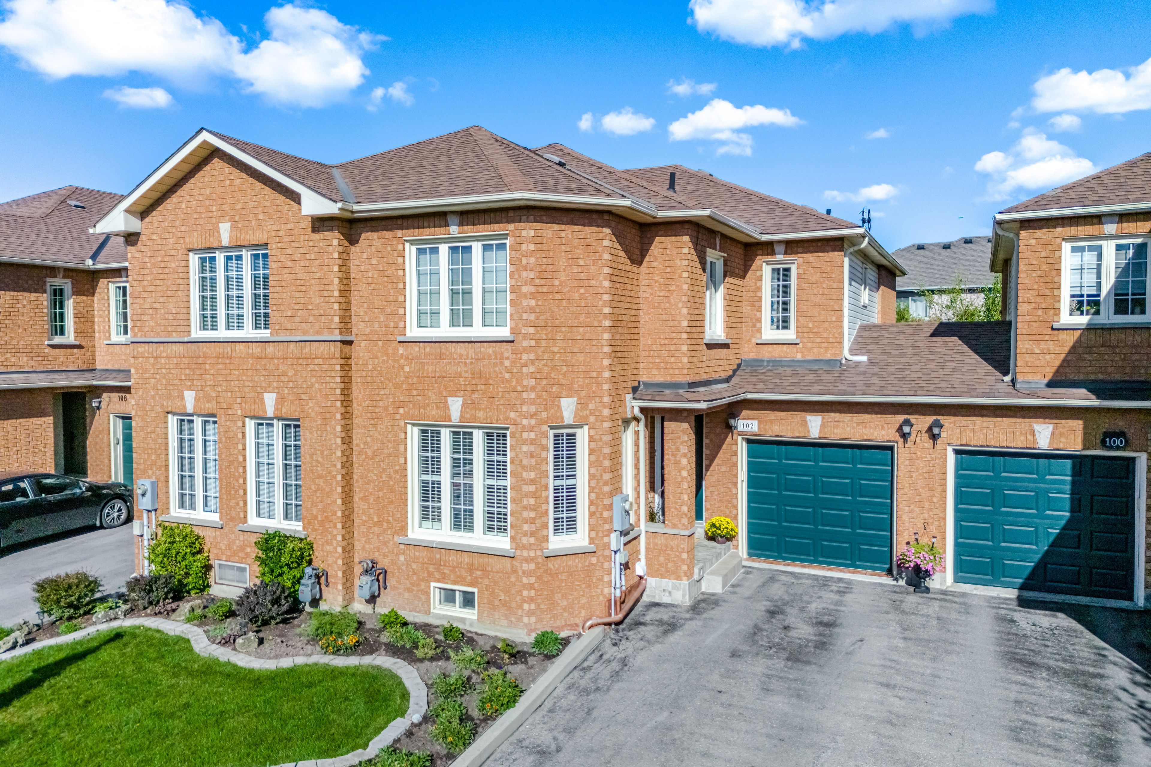 102 Pinedale Gate 66, Vaughan, On L4l 8x3
