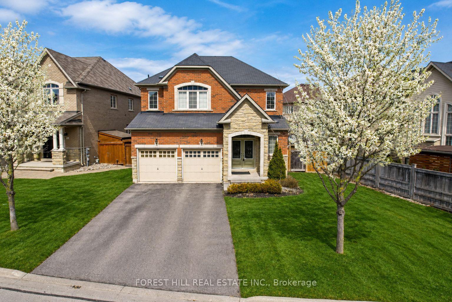 22 Mccombe Lane, Vaughan, On L6a 4g2
