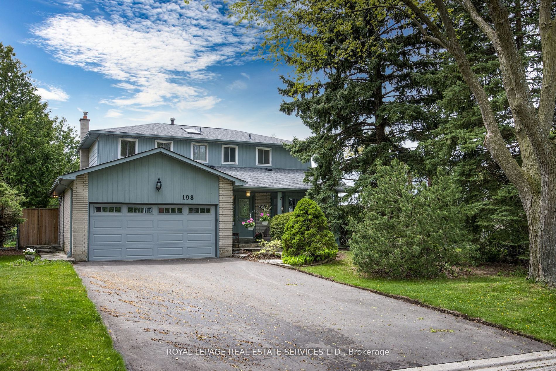 198 Romfield Circuit, Markham, On L3t 3j1