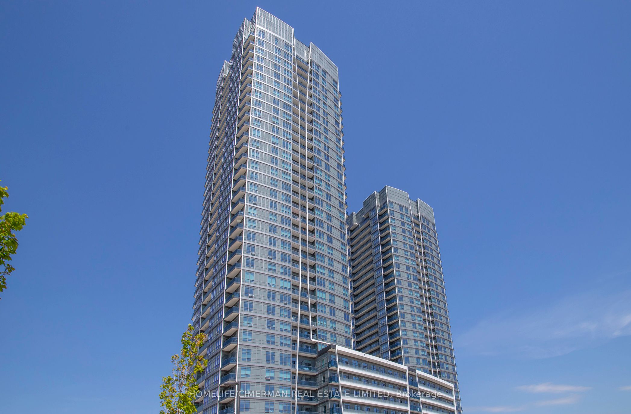 30 Upper Mall Way 2008, Vaughan, On L4j 0l7