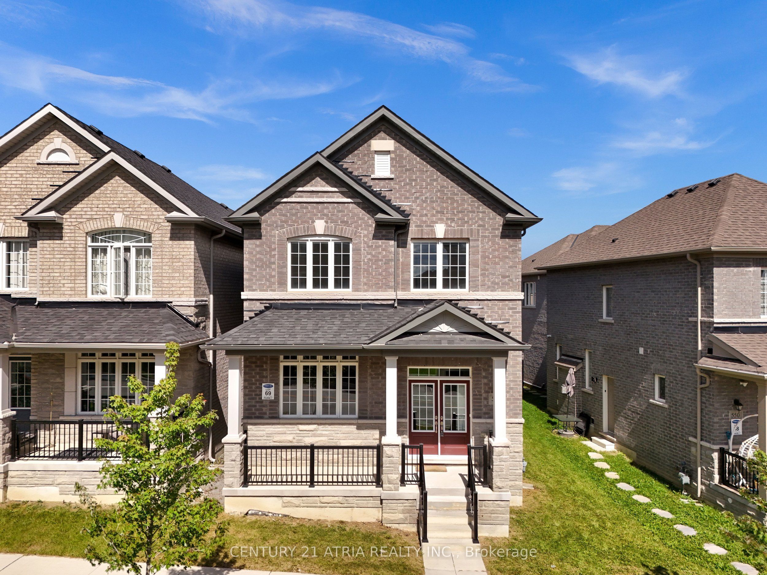548 White'S Hill Avenue, Markham, On L6b 1n9