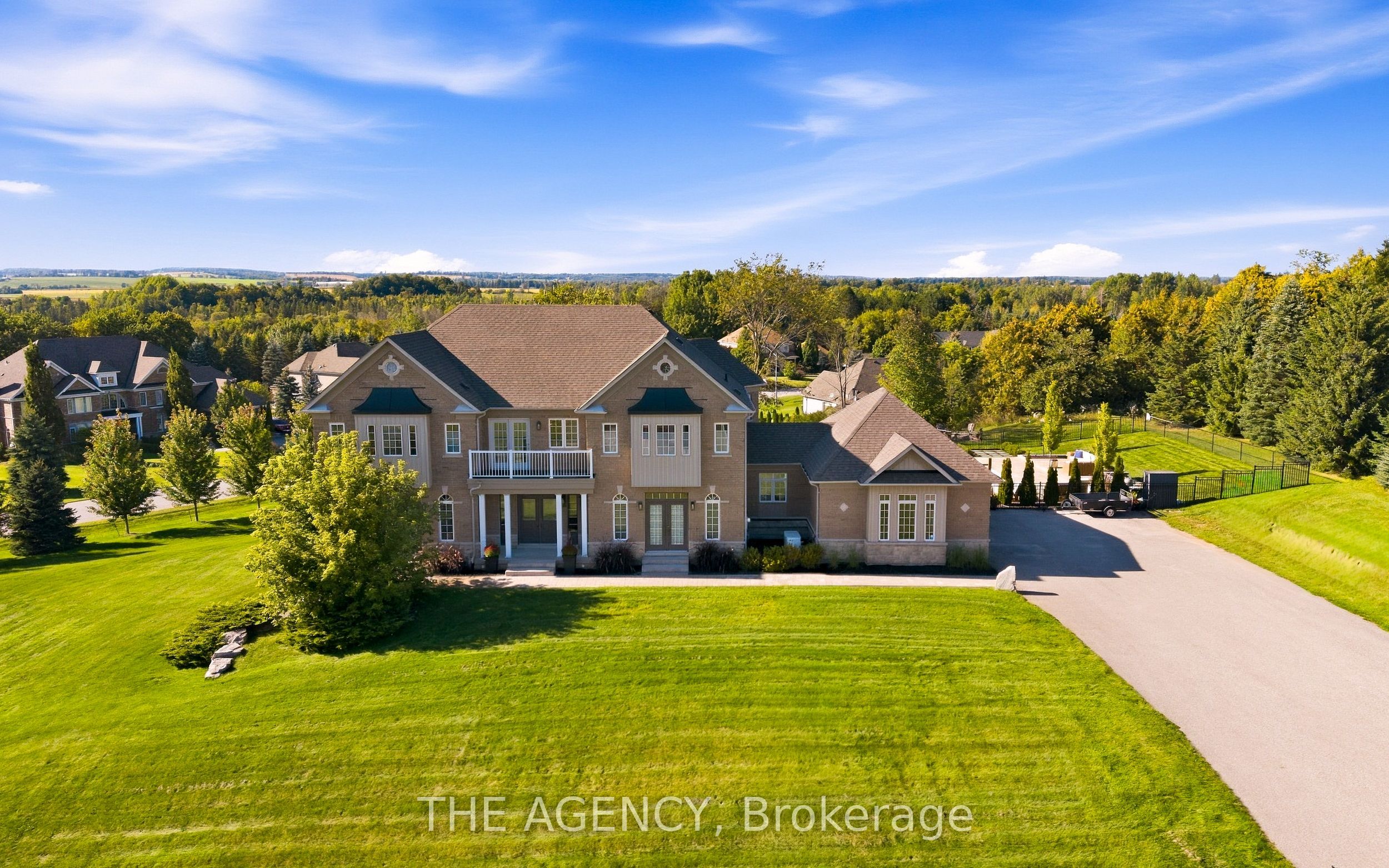4 Morrison Court, Essa, On L9r 1v2