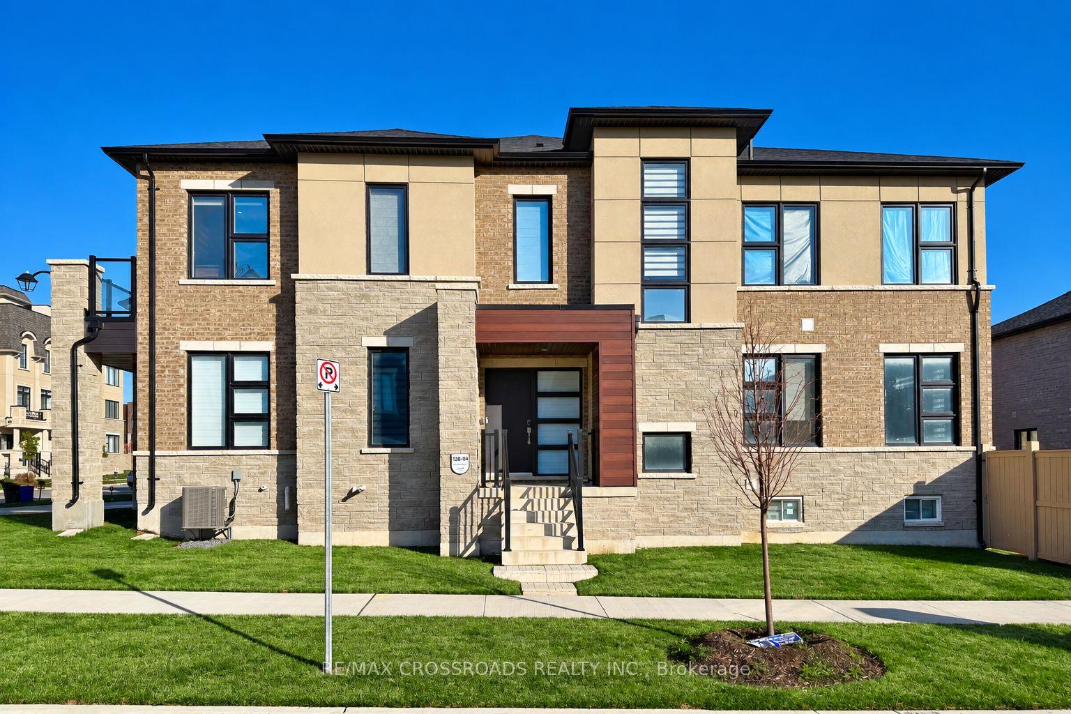 15 Percy Rye Avenue, Markham, On L6c 3k1