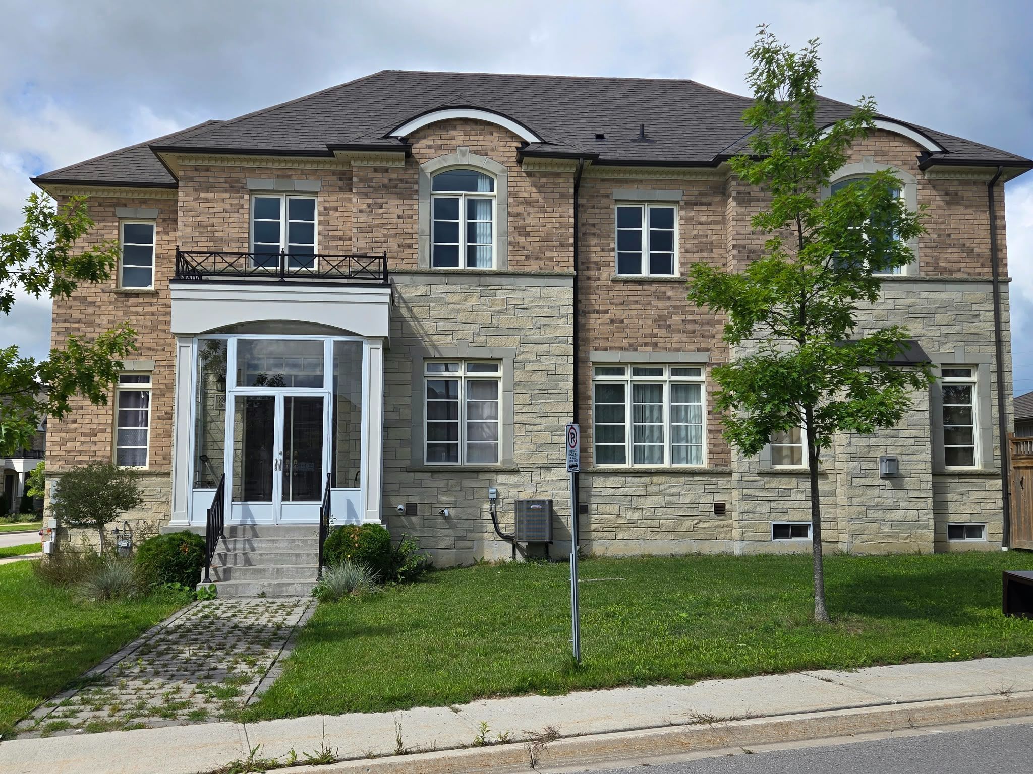188 Paradelle Drive, Richmond Hill, On L4e 0e4