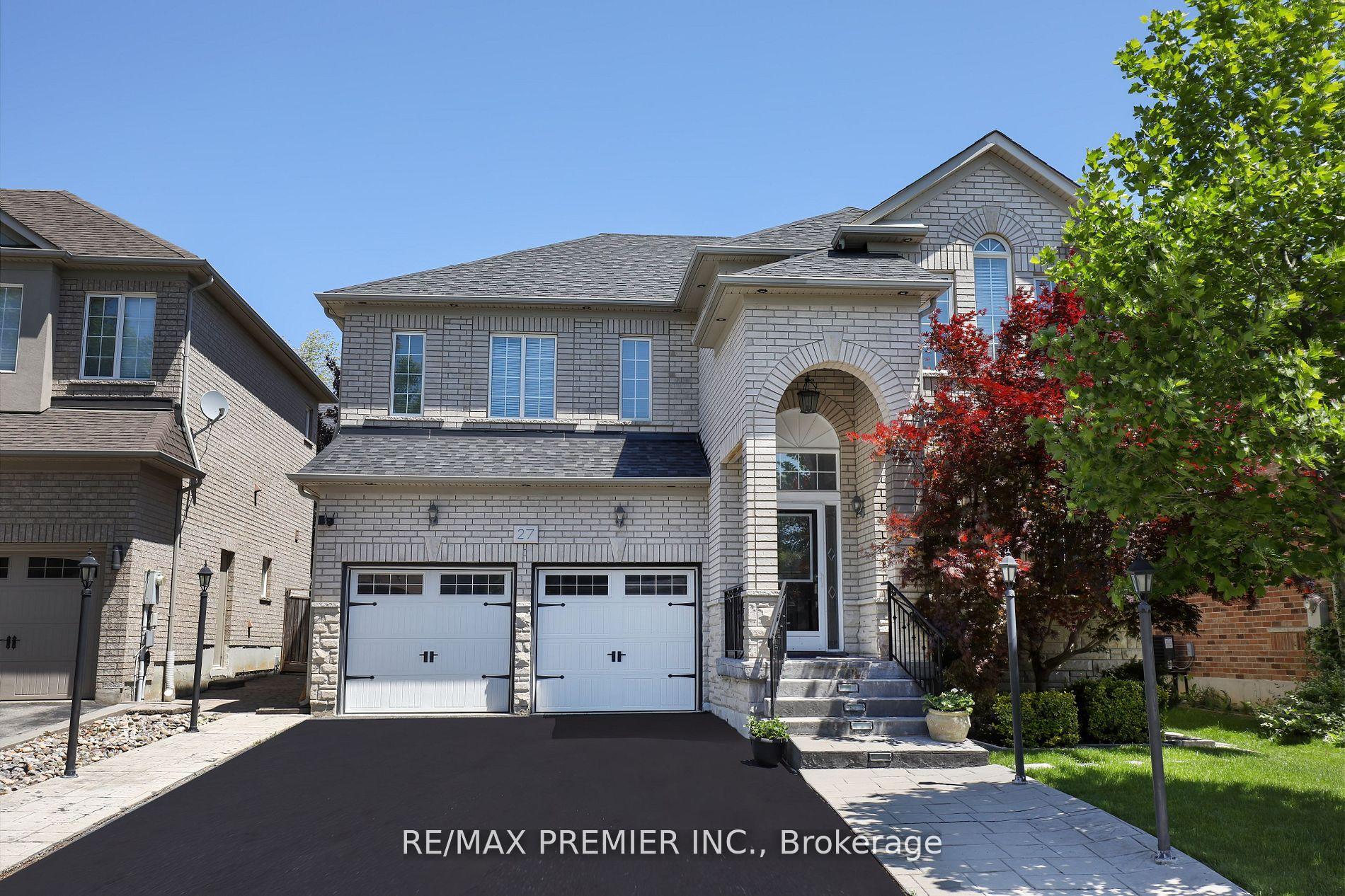 27 Giovanni Way Lower, Vaughan, On L4h 1r7