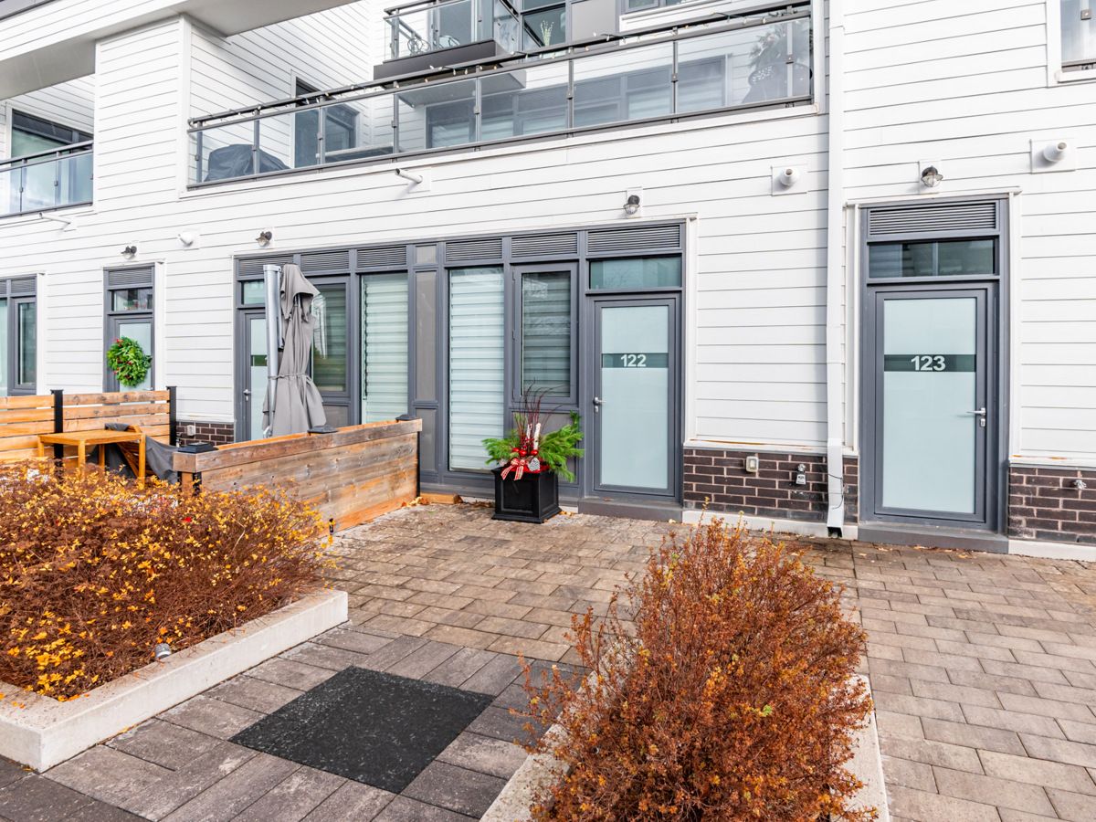 317 Broward Way 122, Innisfil, On L4s 0l9